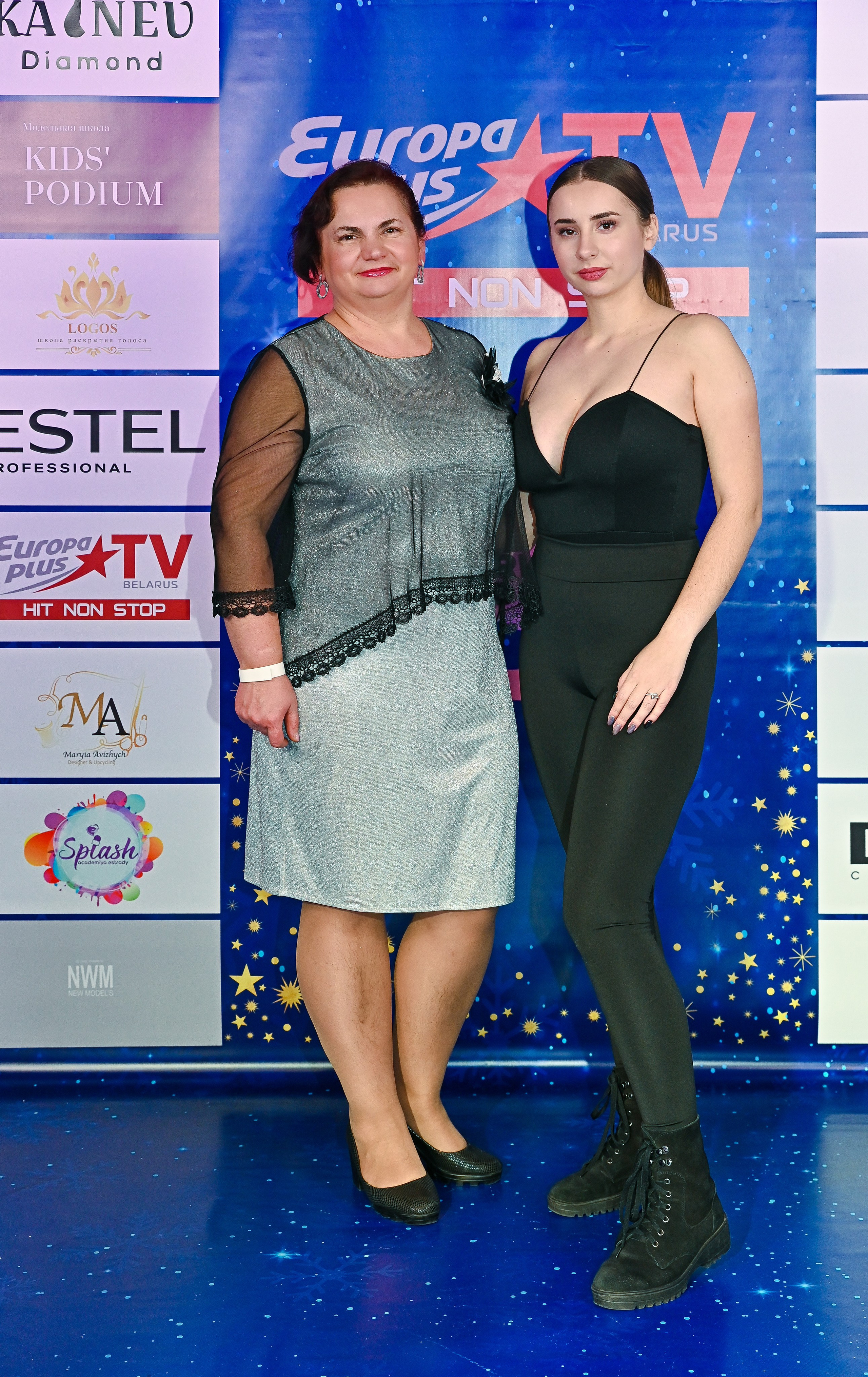 Большая новогодняя тусовка. Фотоуслуги, услуги фотографа, фотографирование важных событий