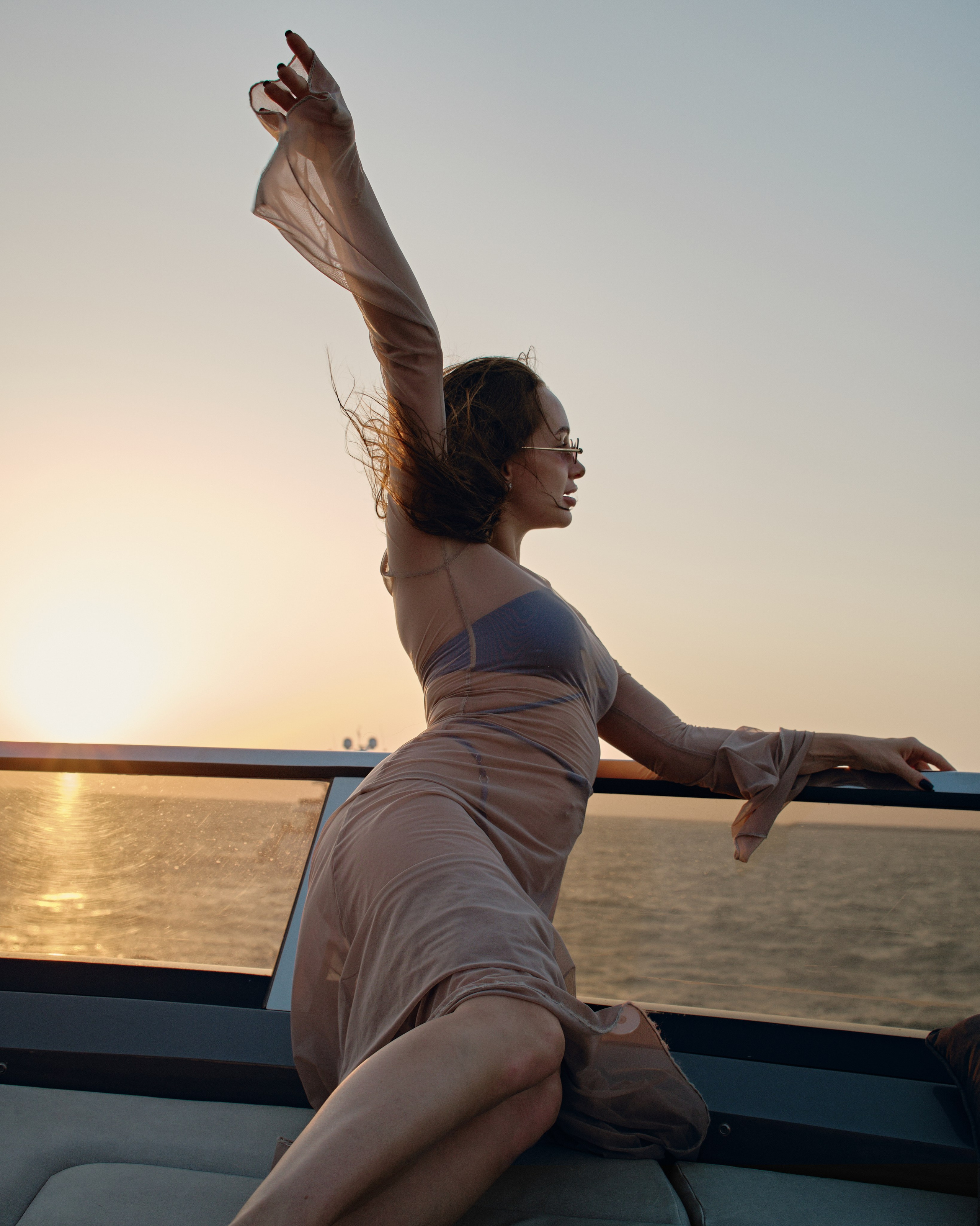 PAVEL DEREVYANKO. NOIZOMAX Художественный фотограф в Дубай