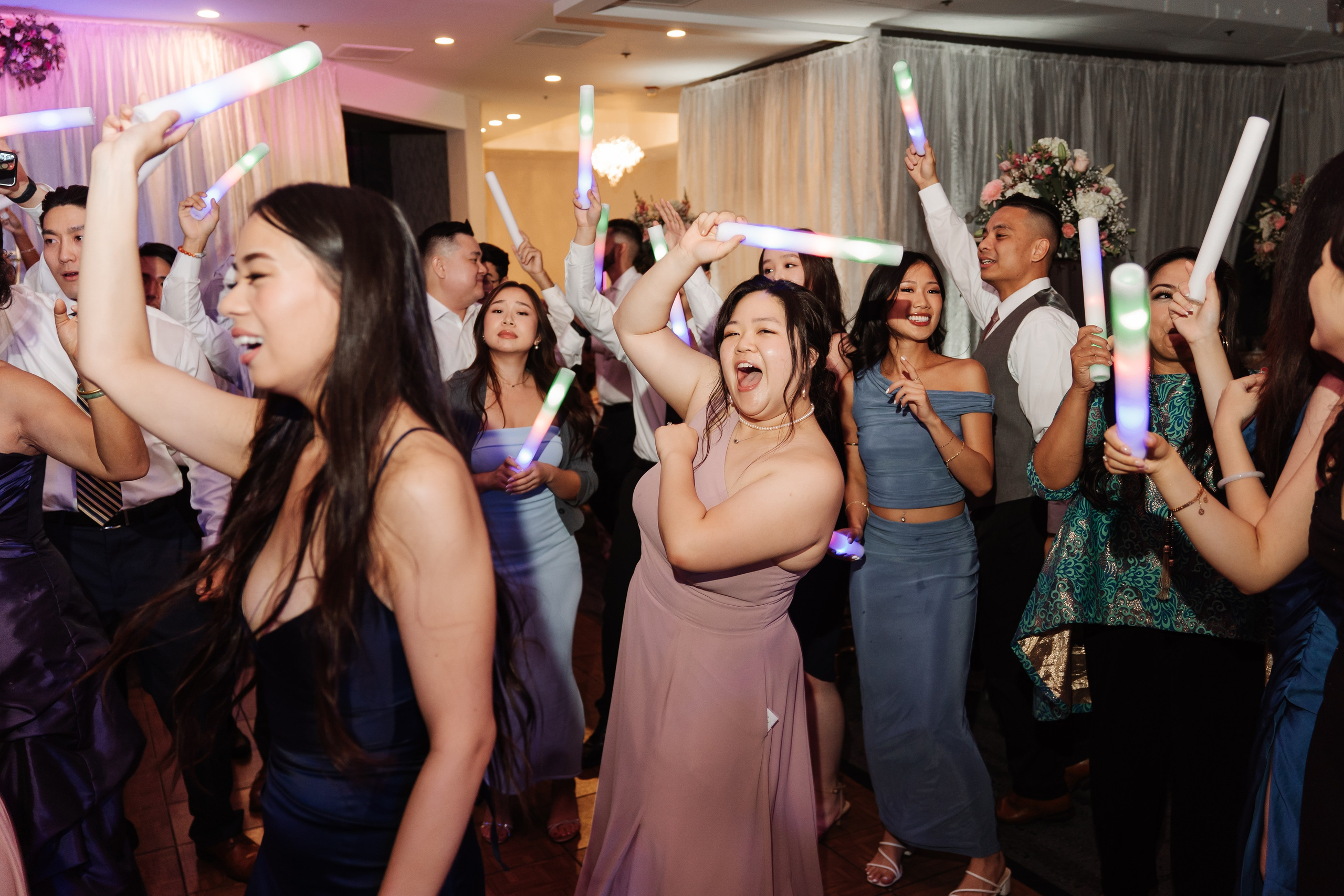 2025-08-16_AndreaChristopher. Ретушер Зенькевич Света