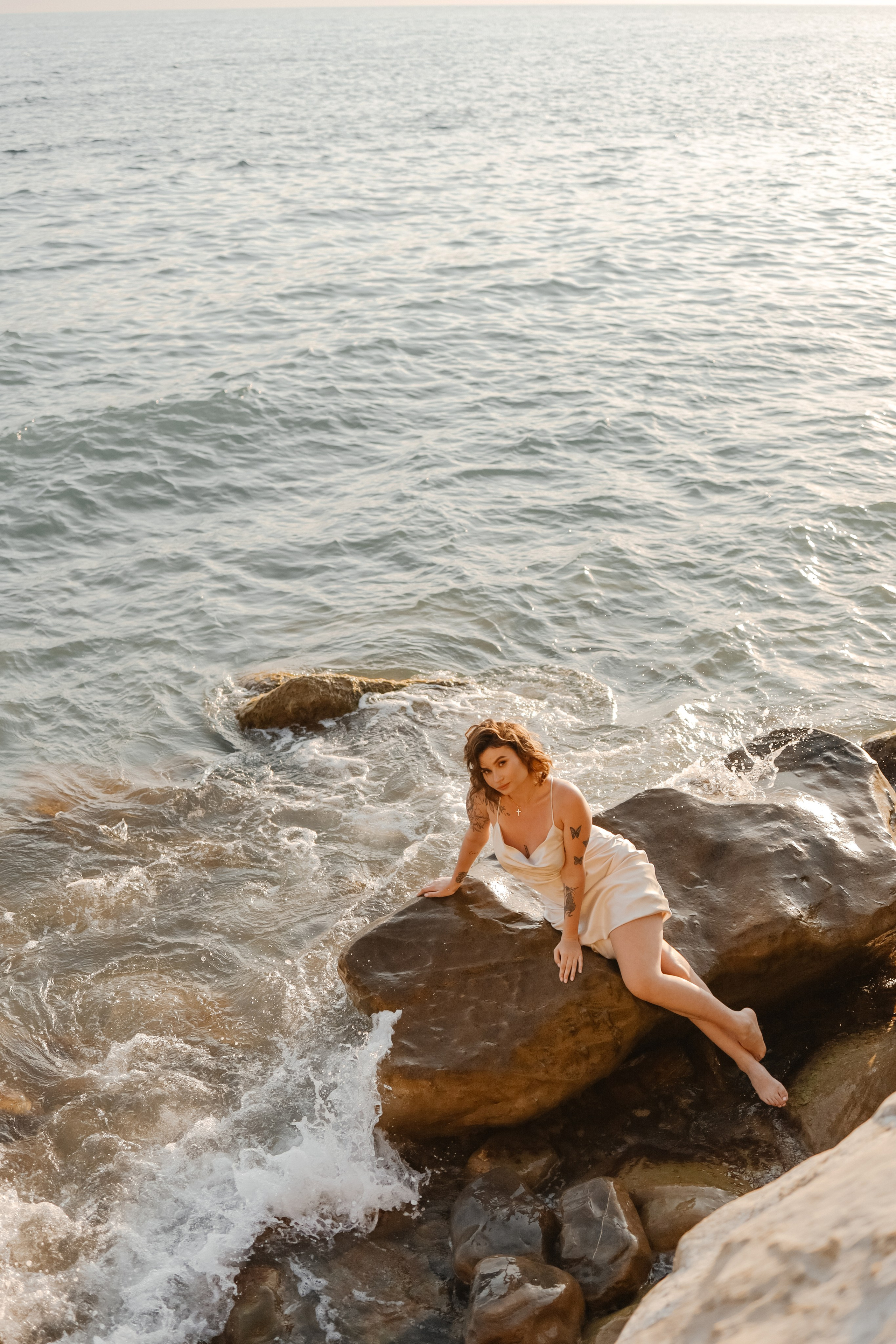 История любви на живописных скалах. Семейный и портретный фотограф в Геленджике Любовь Бодрова
