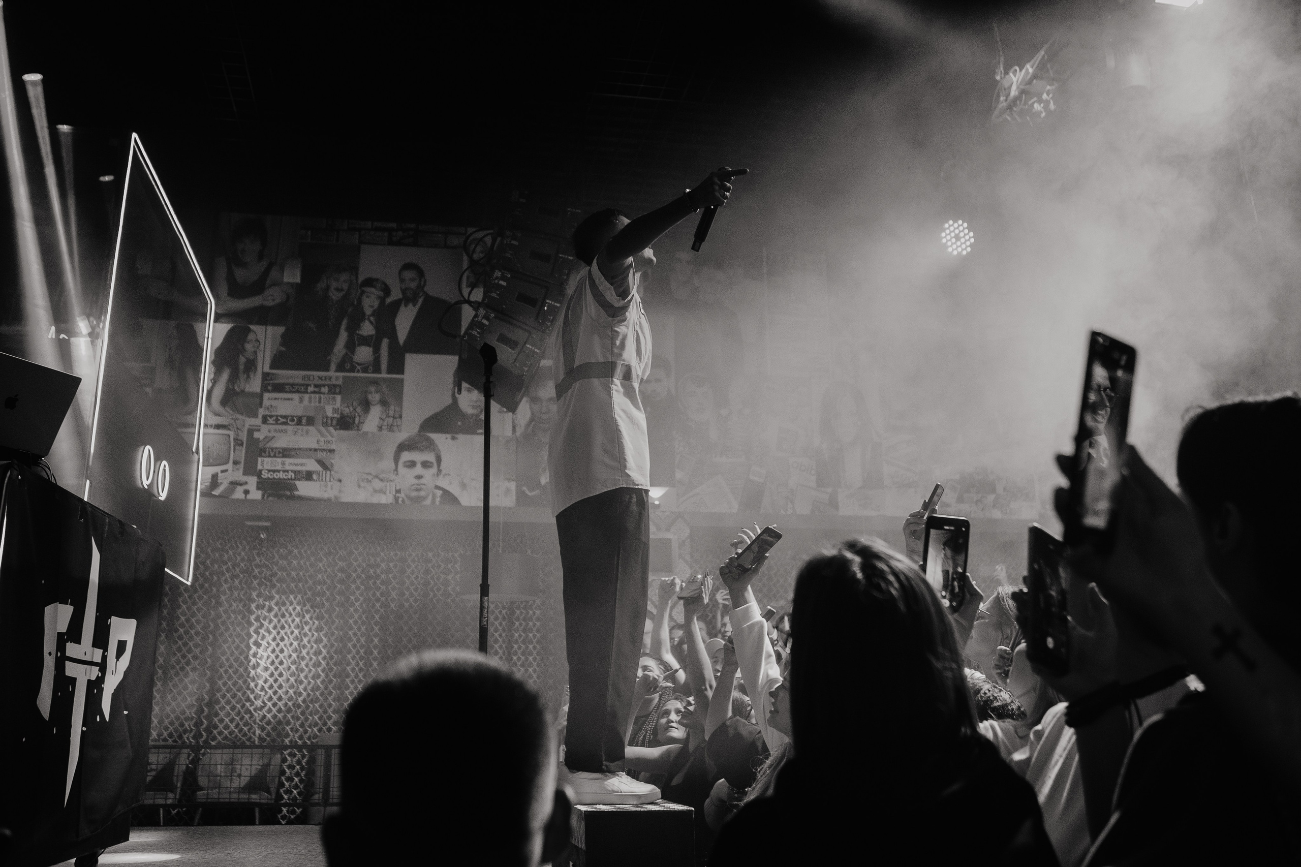 Концерт Тони Раута и Гарри Топора в Самаре 2024 год. Фотограф Софа Самара