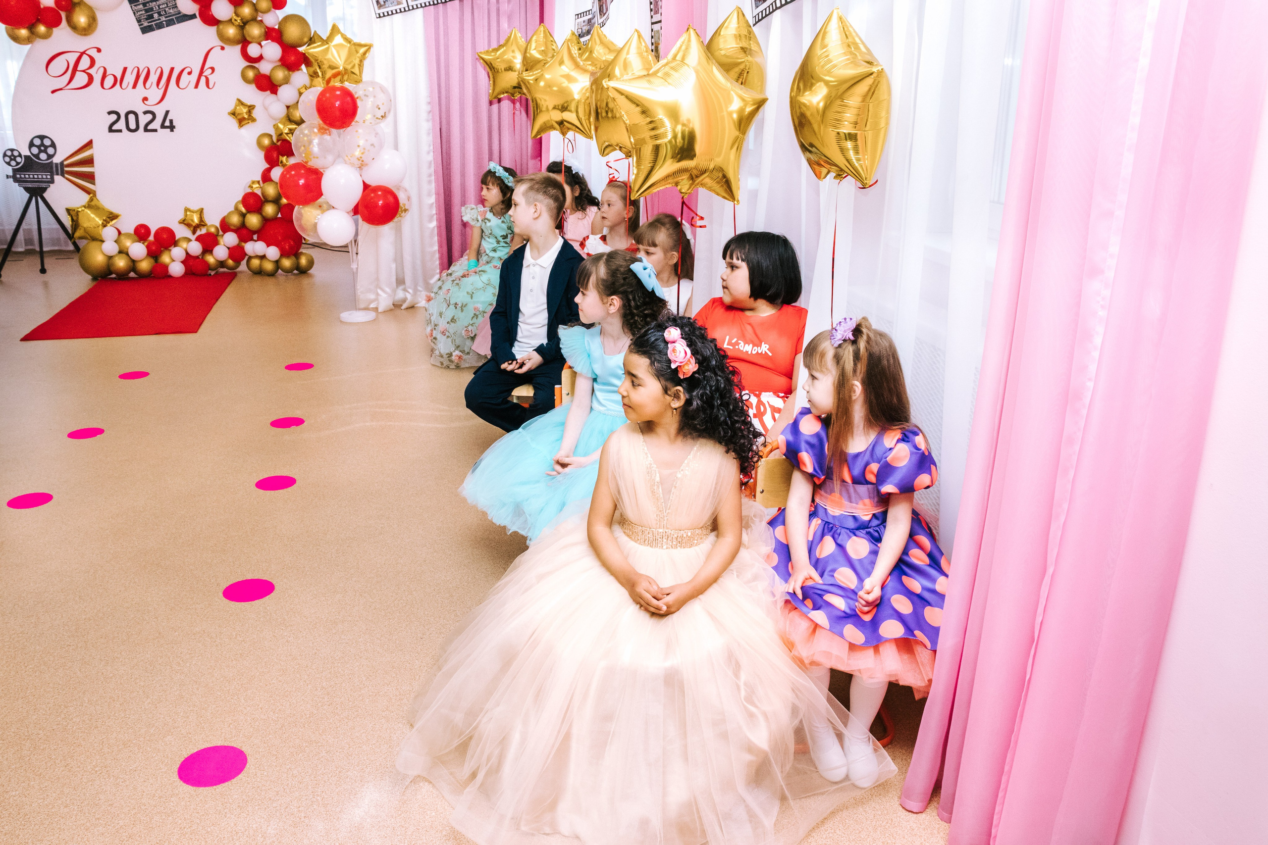 Фотограф на выпускной Детского сада Томск. Фотограф в Томске Дарья Пучкина