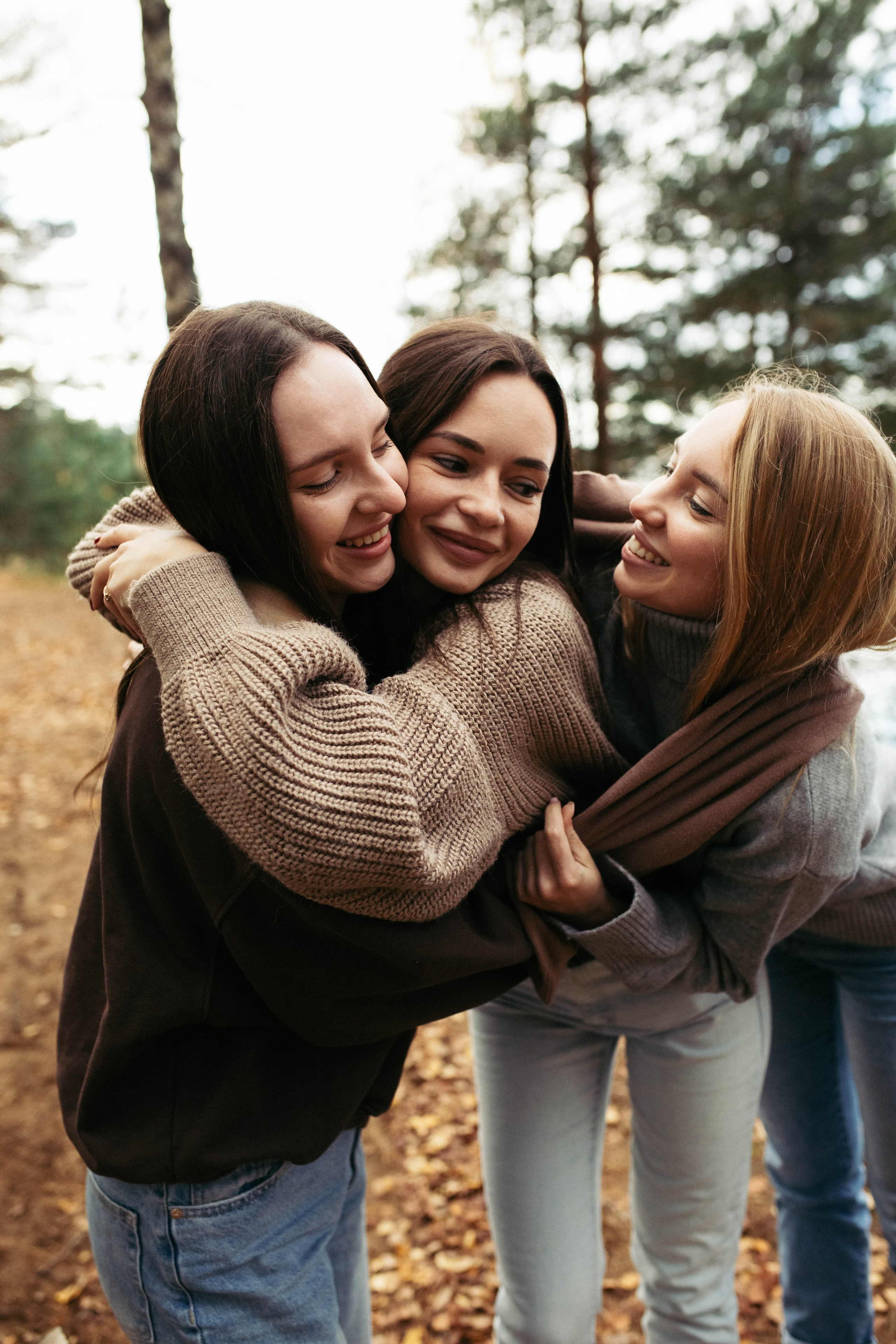 Подружки Алена Лера и Аня. Семейный и женский фотограф в Москве/Твери. Меня зовут Яна Гош