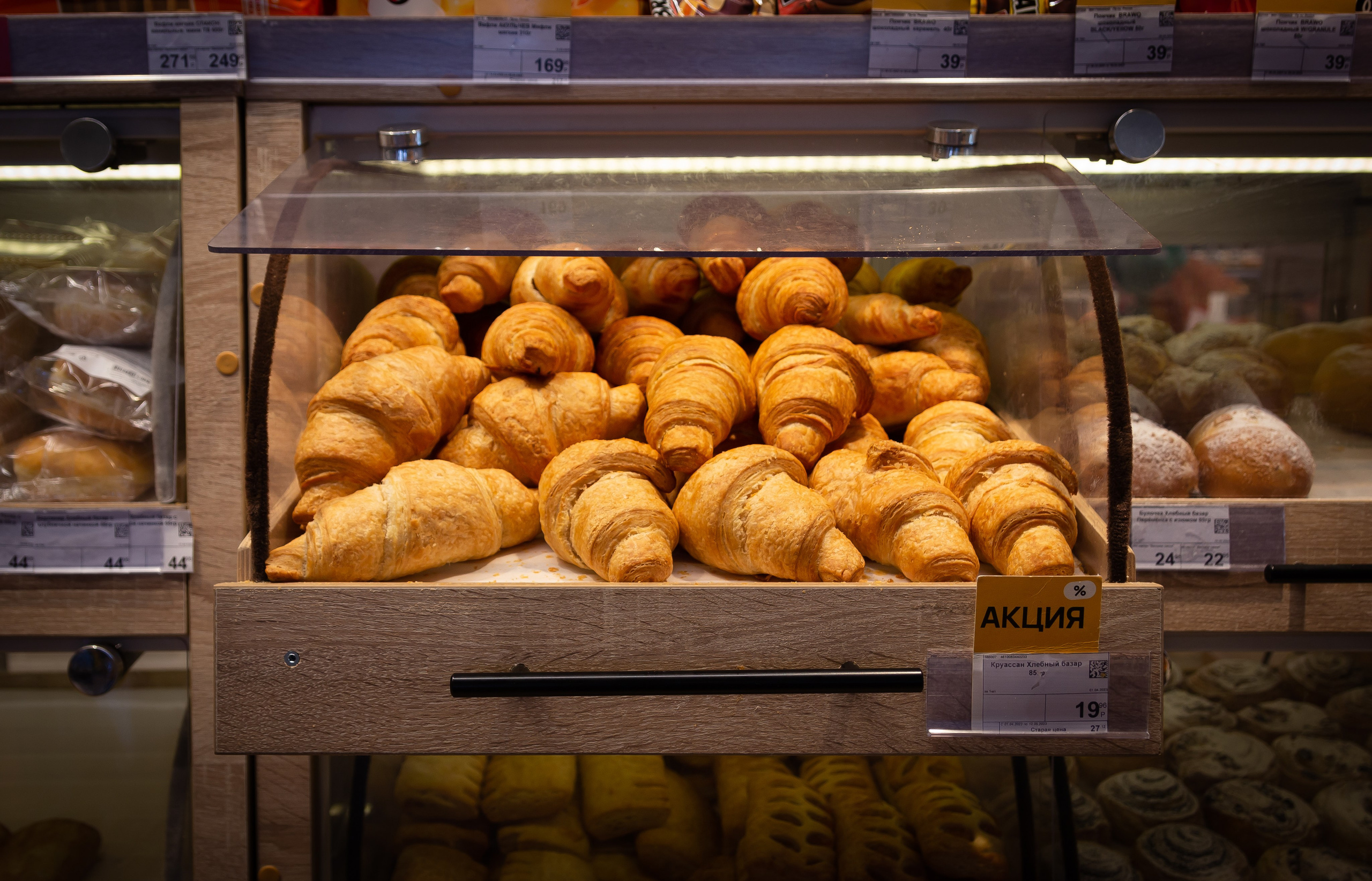 Интерьерная съёмка для магазина Николаевский, г. Улан-Удэ, Бурятия. Фотограф Стряпунин Александр. (продуктовые магазины, коммерческие помещения, интерьеры)