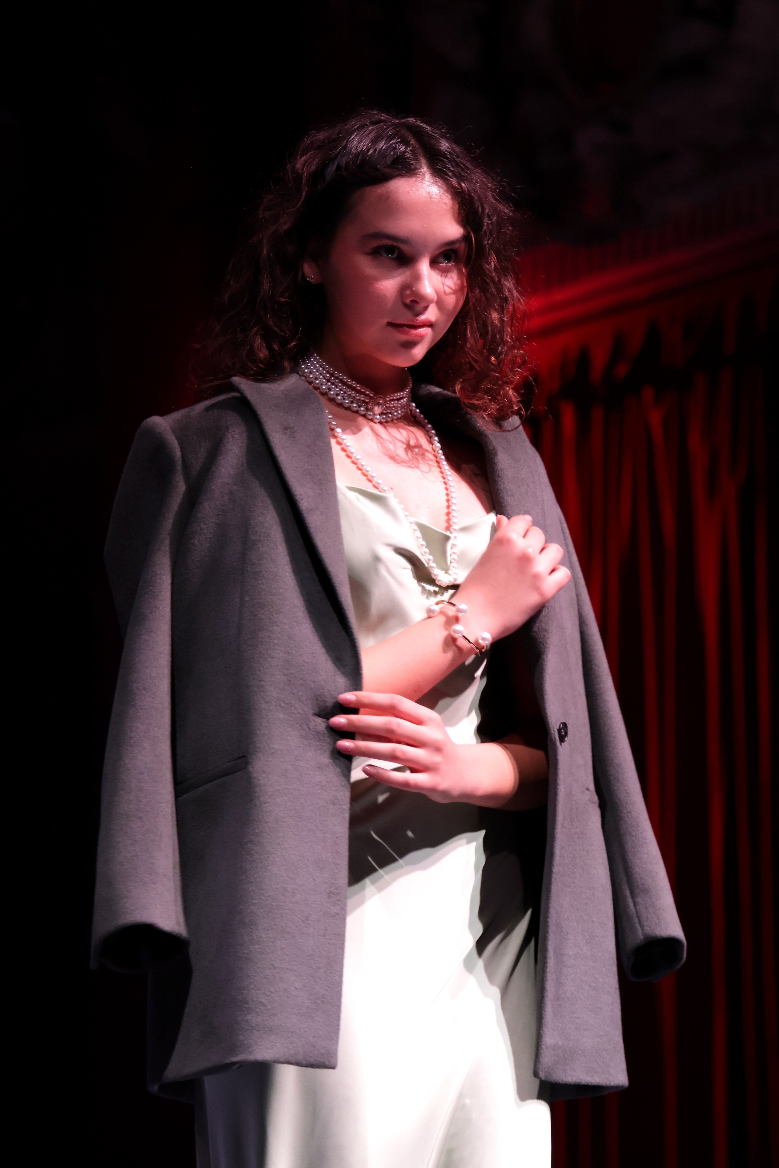 Модель Бренда Defilblanc на Международном Конкурсе Молодых Модельеров (МКММ)