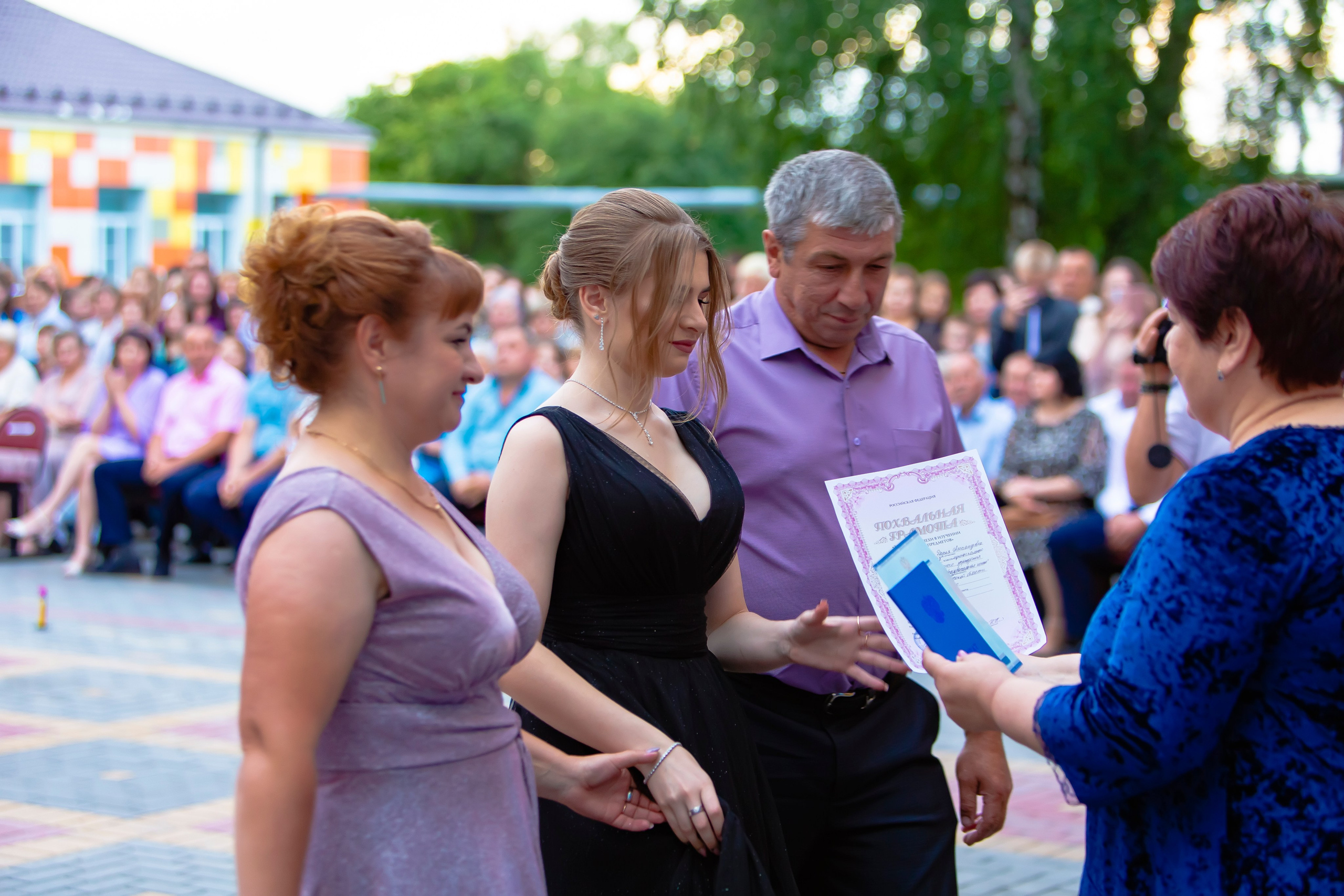 Выпускной вечер. Профессиональная съёмка и монтаж фото&видео в Курске и области