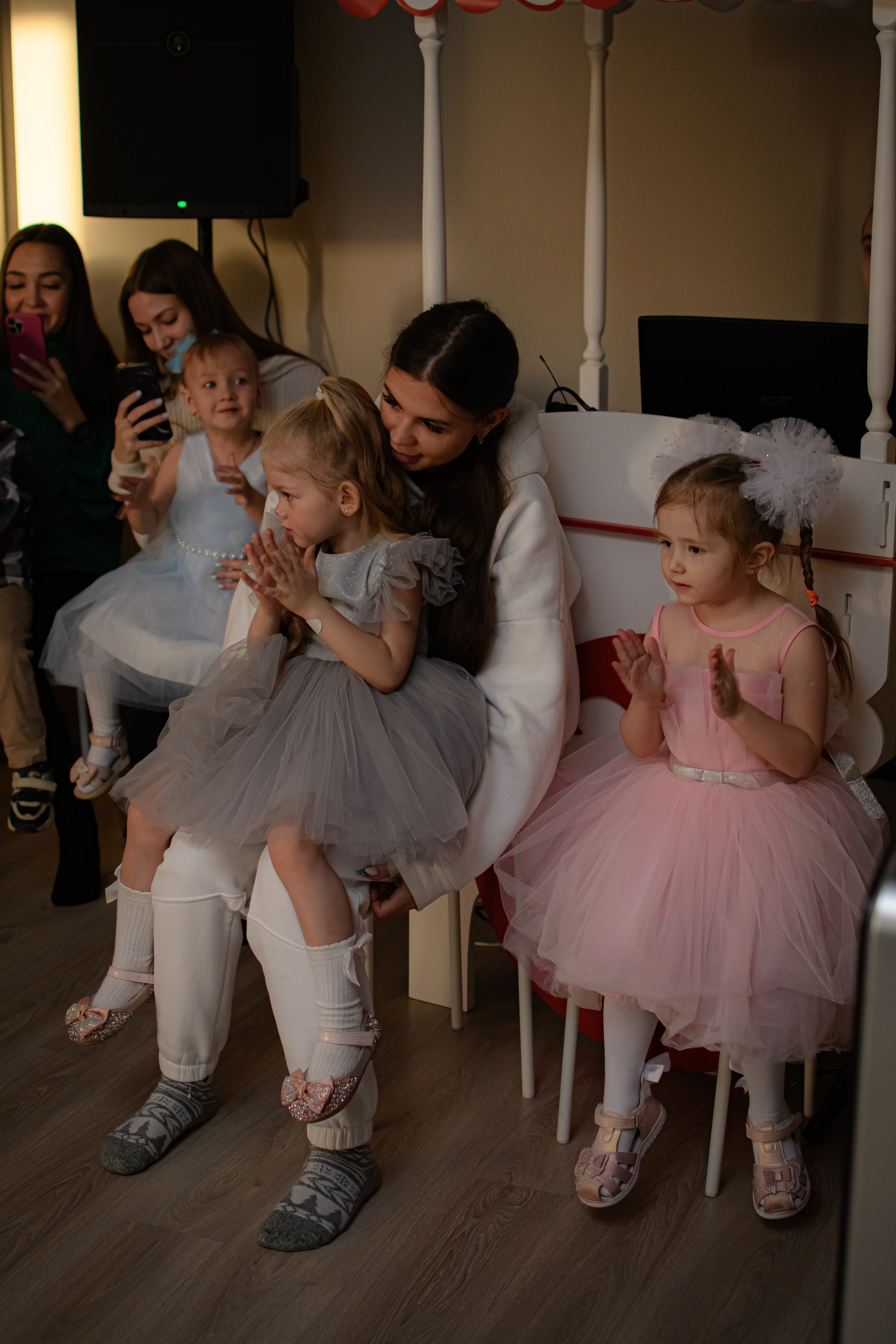 HAPPY NEW YEAR. Photokarish