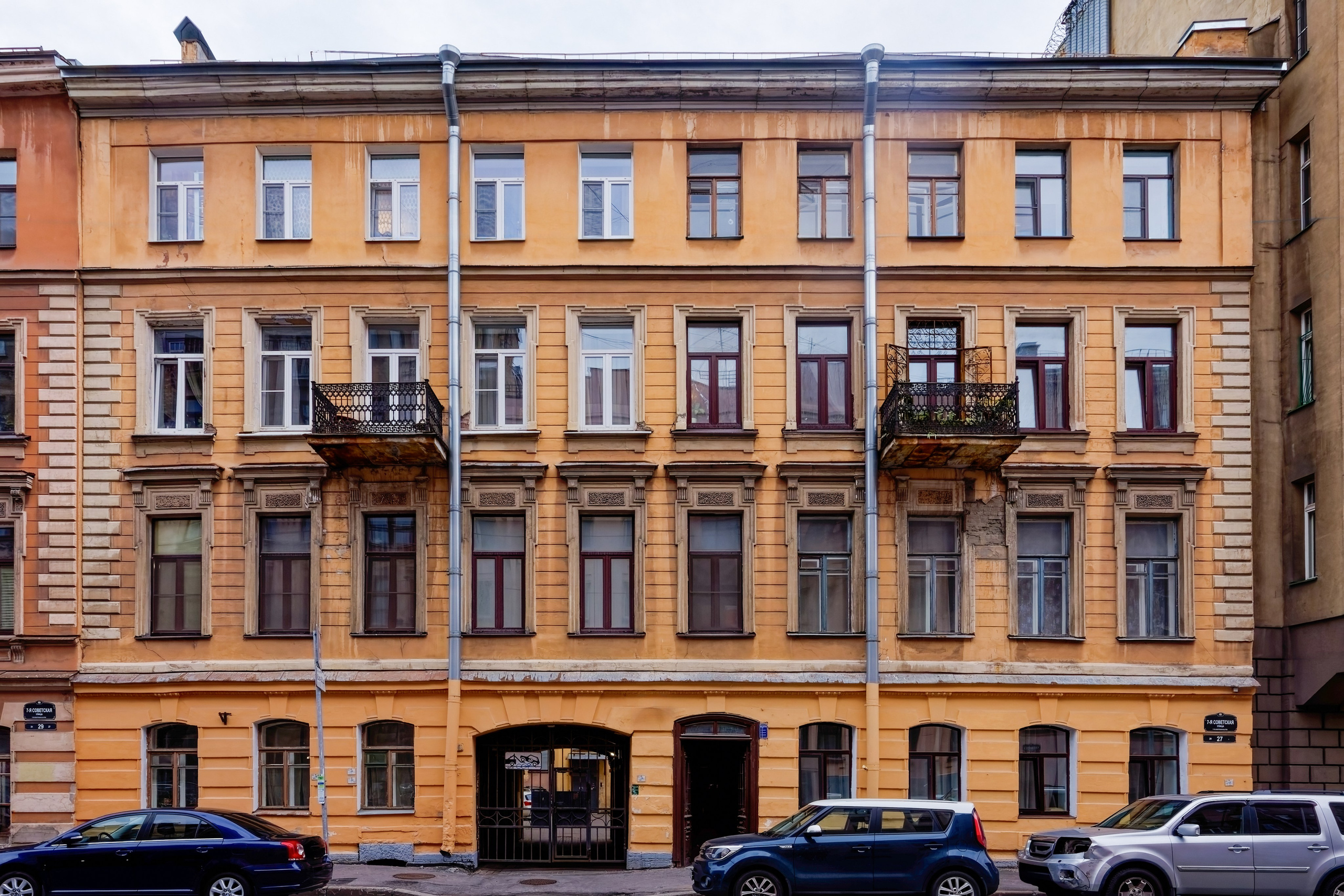 Санкт-Петербург, 7-я Советская улица, 27. доходный дом. Архитектор Эдуард Васильевич Гольдберг, 1882 год. ОКН 7832684000 
