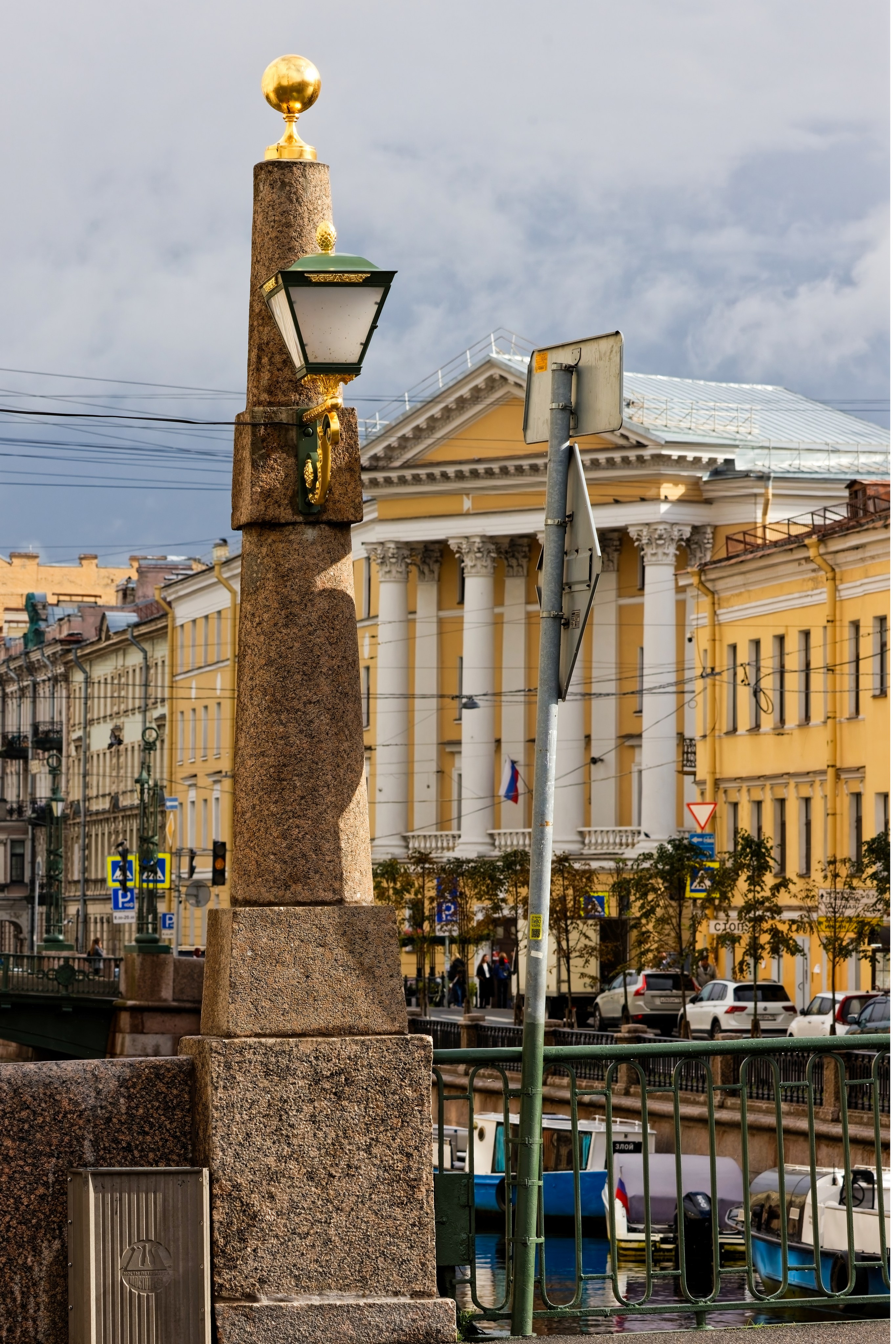 Подьяческий мост в Санкт-Петербурге: история, фото, Большая Подьяческая | 812 оттенков Петербурга