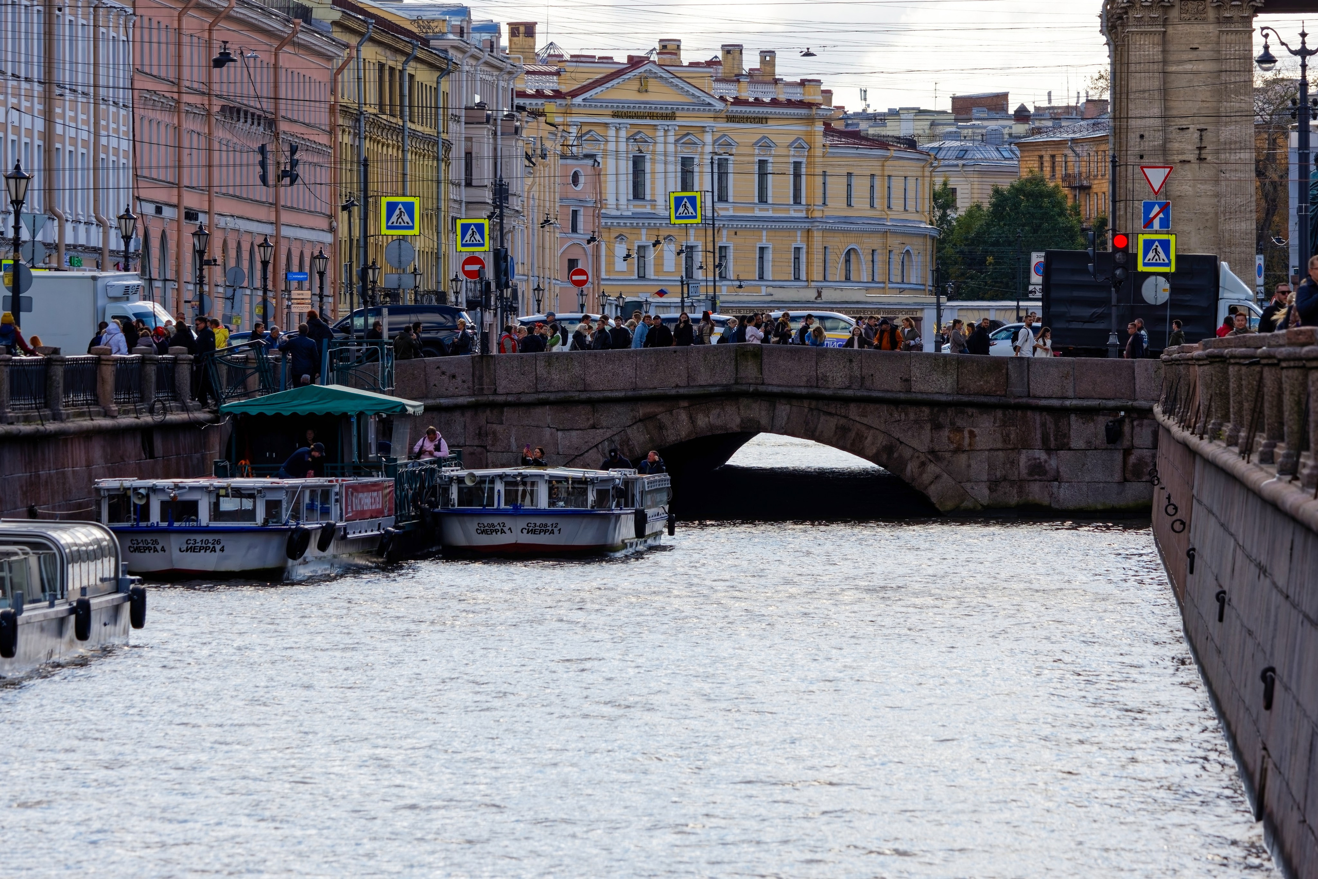 Казанский мост в Санкт-Петербурге: история, ширина, фото | 812 оттенков Петербурга