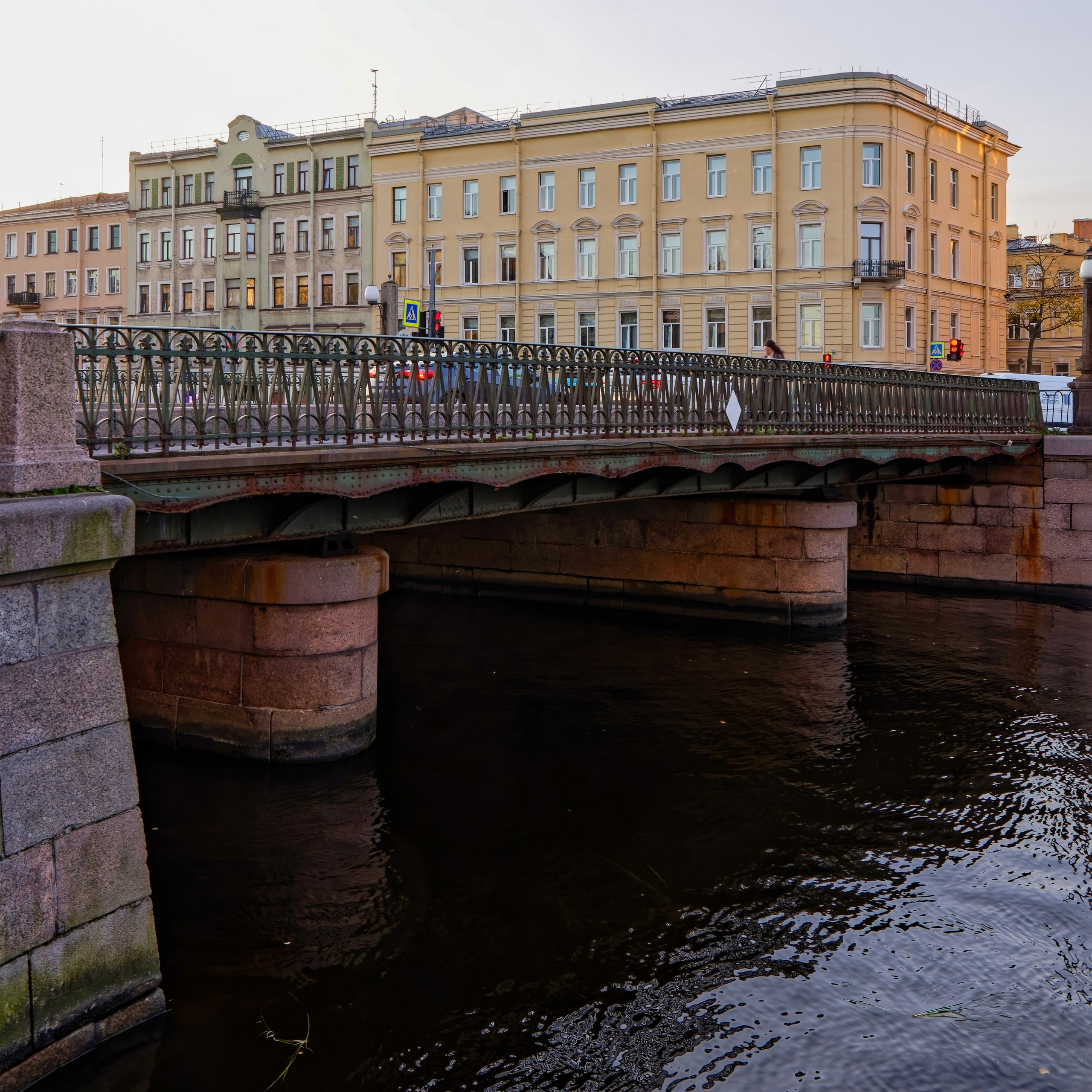 Аларчин мост в Санкт-Петербурге: гранитные обелиски, история, фото | 812 оттенков Петербурга