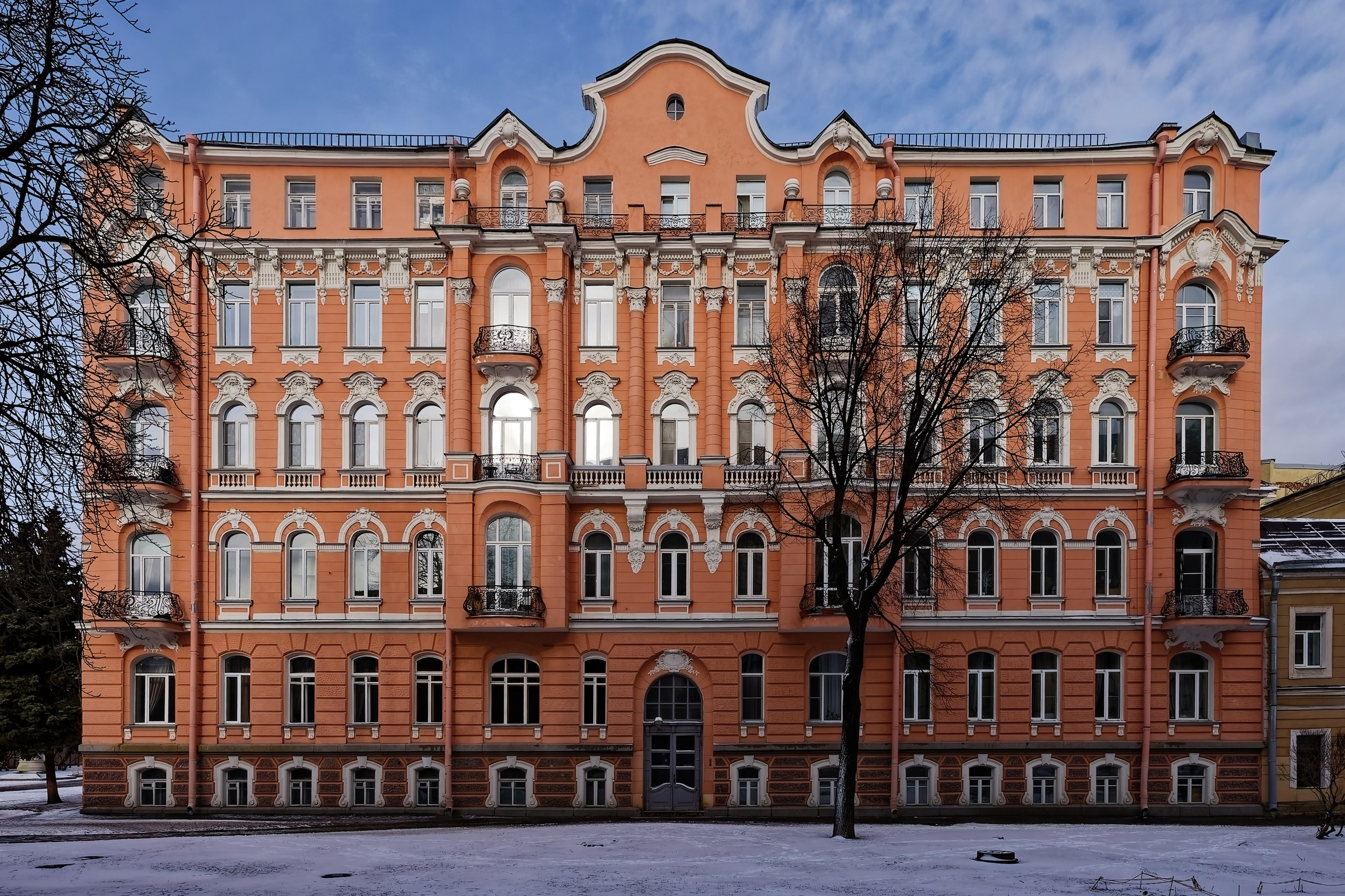 Санкт-Петербург, 5-я Советская улица, 4. Доходный дом Семёна Ильича Пенякова. 1906 год. Необарокко. Архитектор Михаил Александрович Сонгайло. Выявленный памятник архитектуры 7831805000
