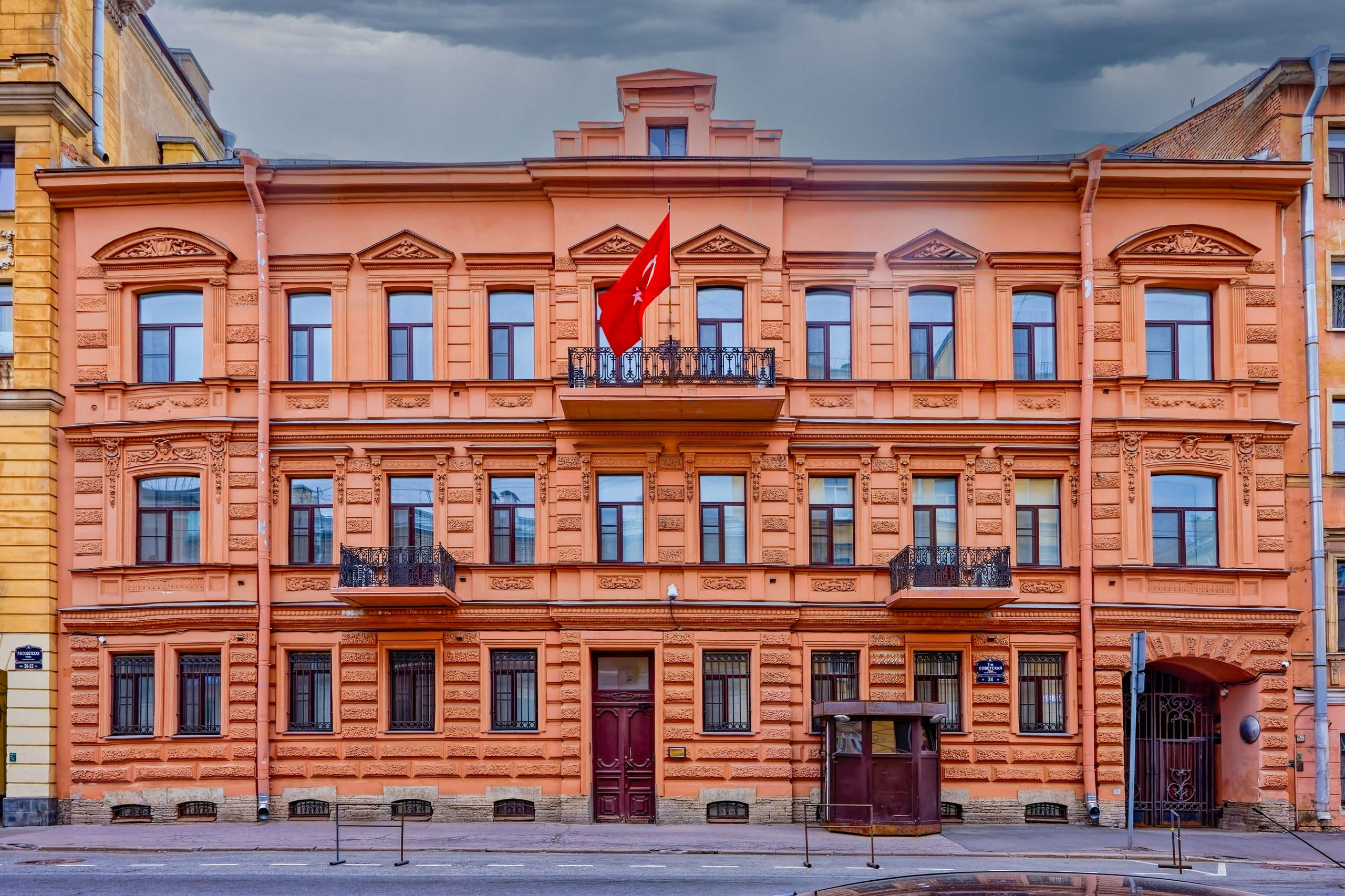 Санкт-Петербург, 7-я Советская улица, 24. Особняк Григория Фёдоровича Горшкова. Архитектор Василий Фёдорович фон Геккер, 1878 год. ОКНРЗ 782011329200005