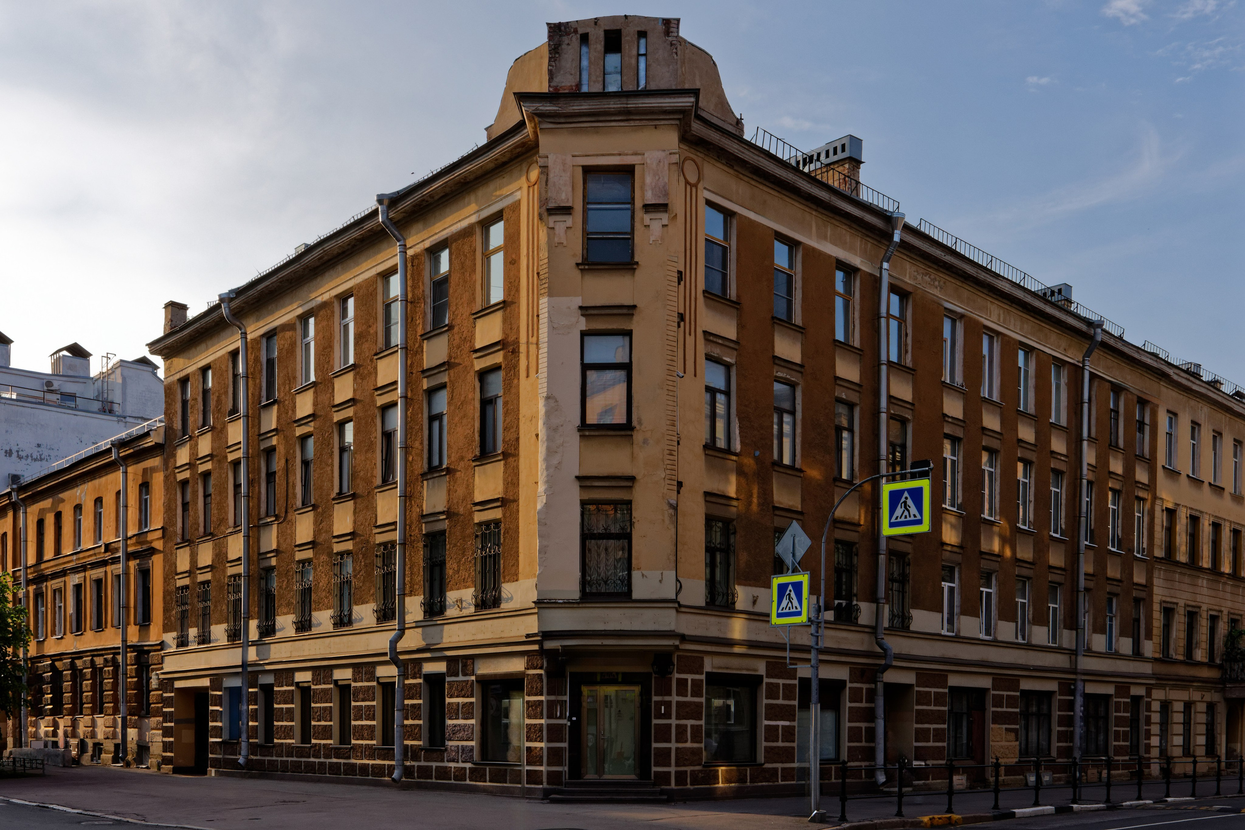 Санкт-Петербург, 9-я Советская, 20 (Дегтярная улица, 38). 1907 год. Модерн. Техник Алексей Павлович Шильцов 