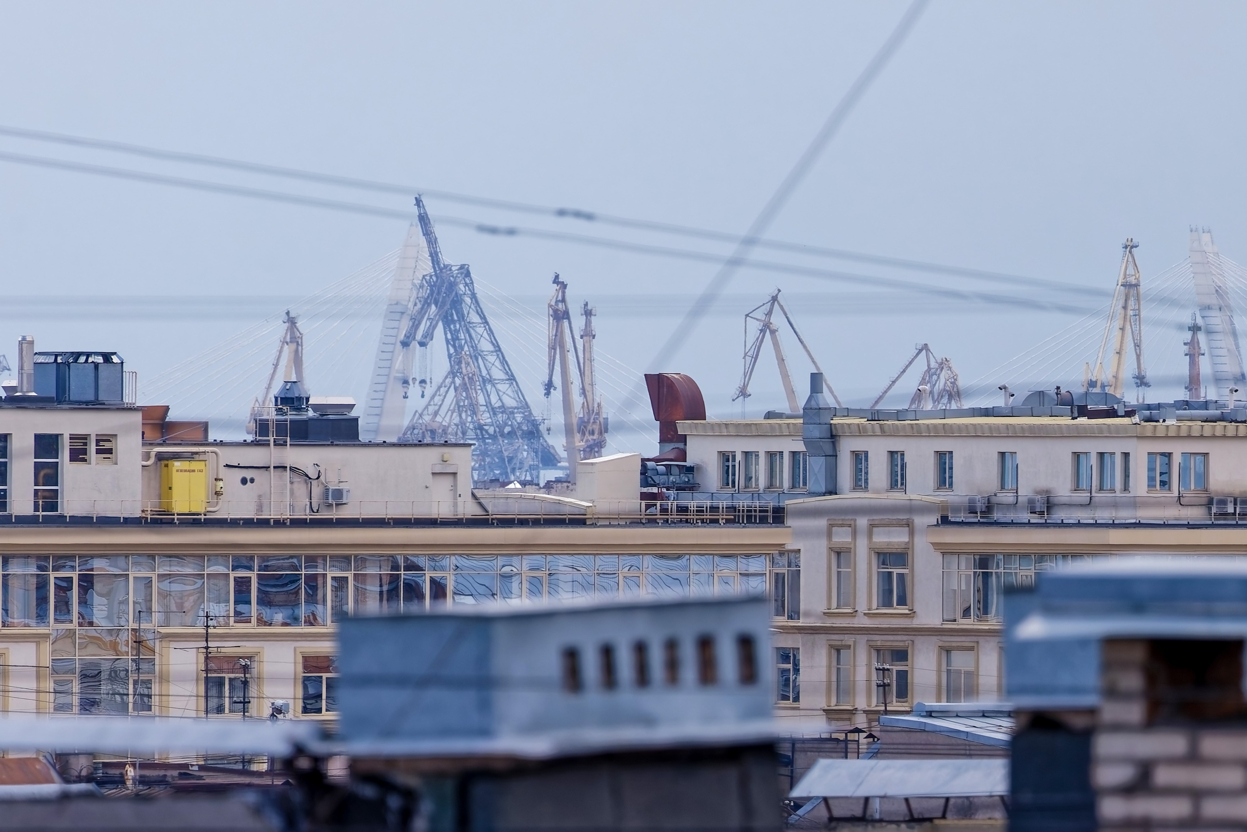 Вид на доки со смотровой площадки Лофт-проекта Этажи