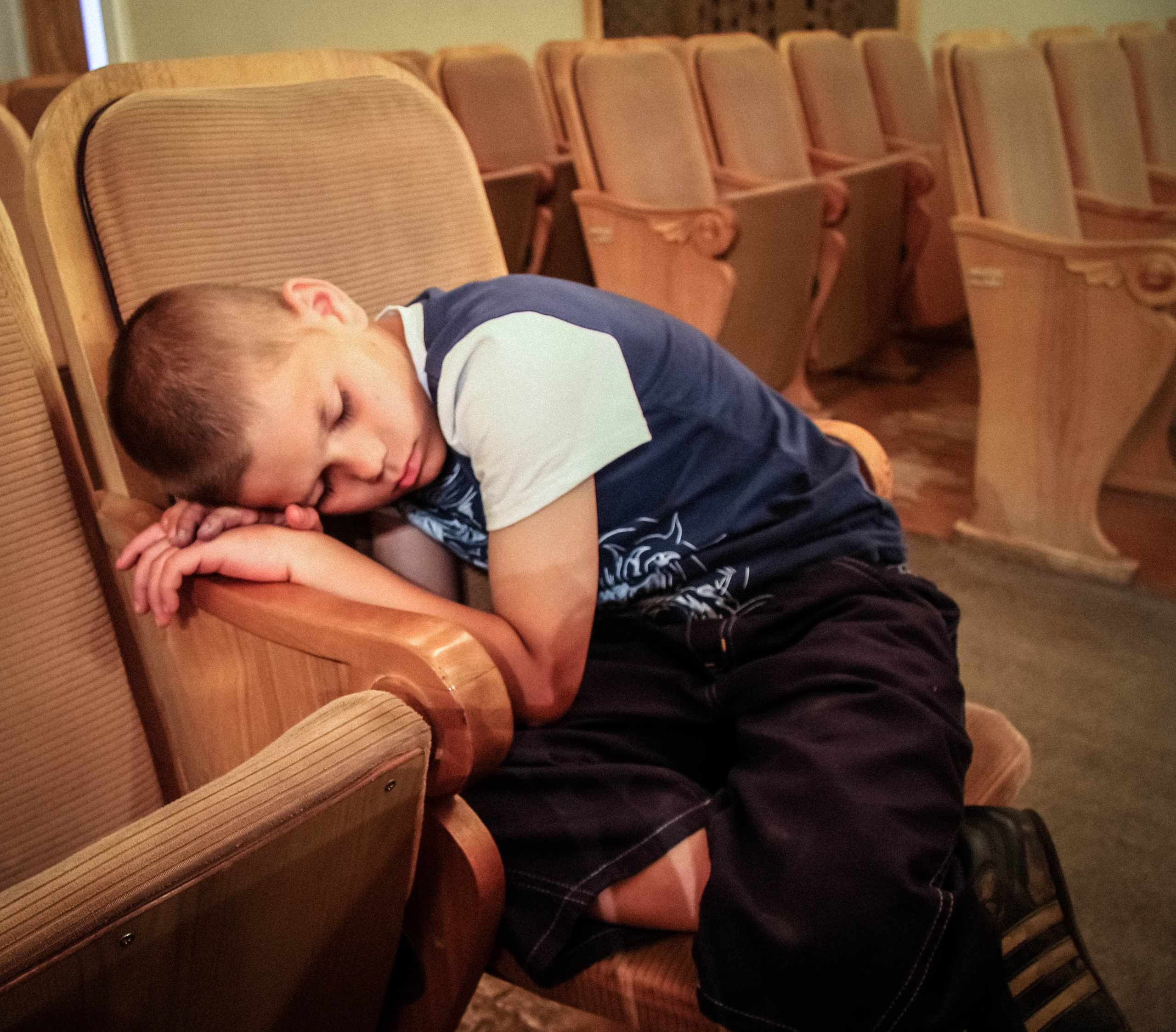 2013. Стрит-фотография, полная абсурда, идиотизма и красоты