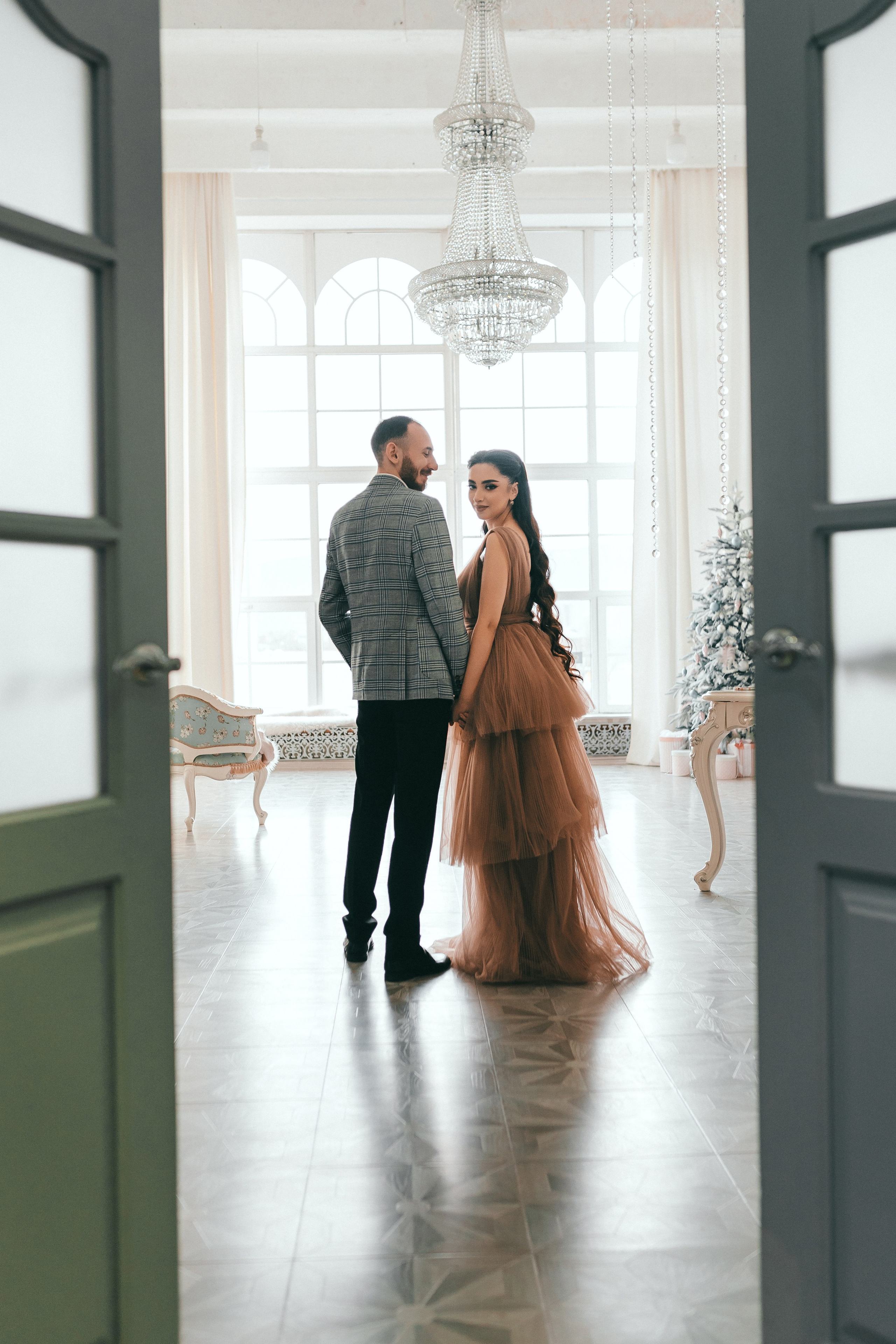 Свадебная фотосессия в студии. Фотограф Ким Наталья в Красноярске