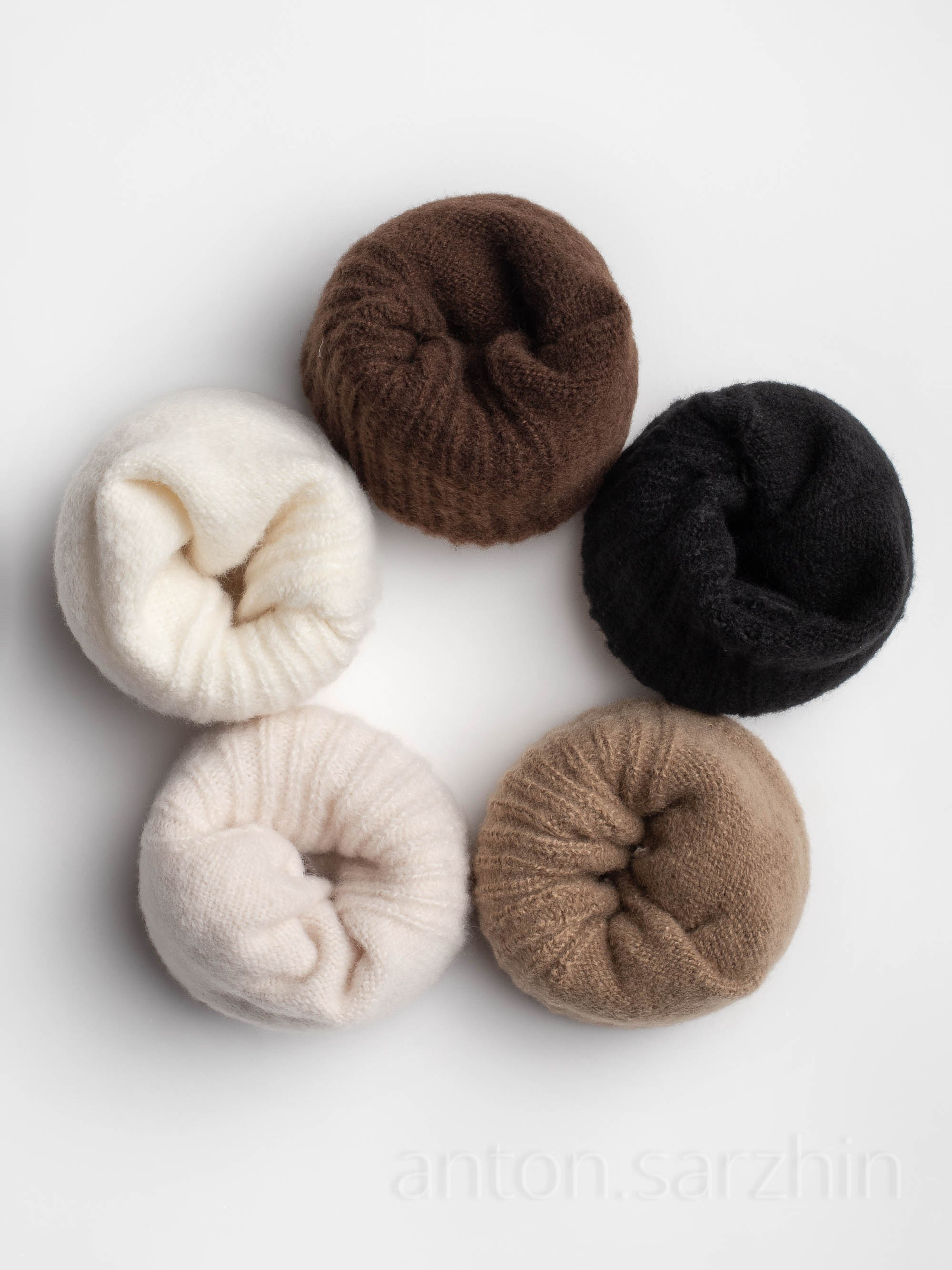 Предметная съемка носков и фотосъемка на моделях. Предметная фотосъемка в Москве предметный фотограф Саржин Антон