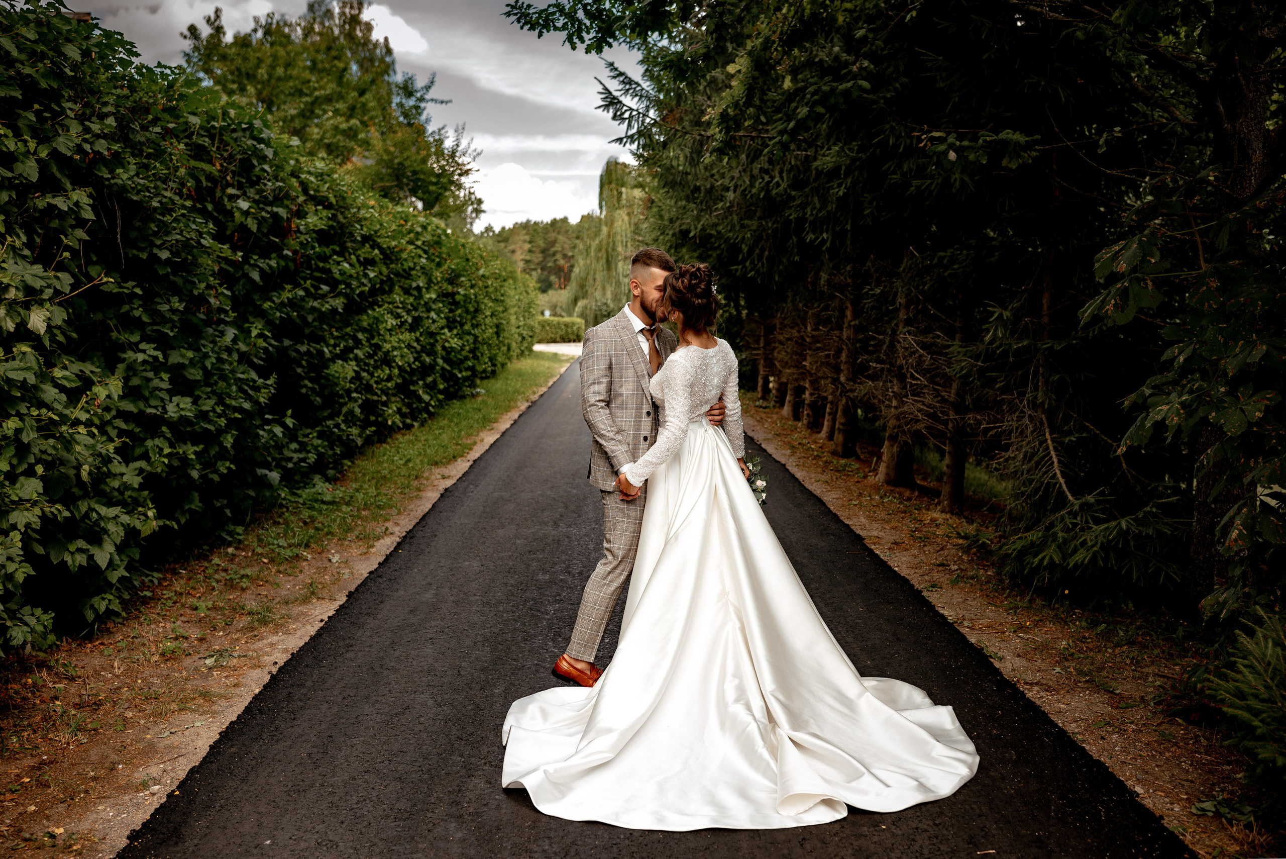 Viktor & Helena. Wedding photographer