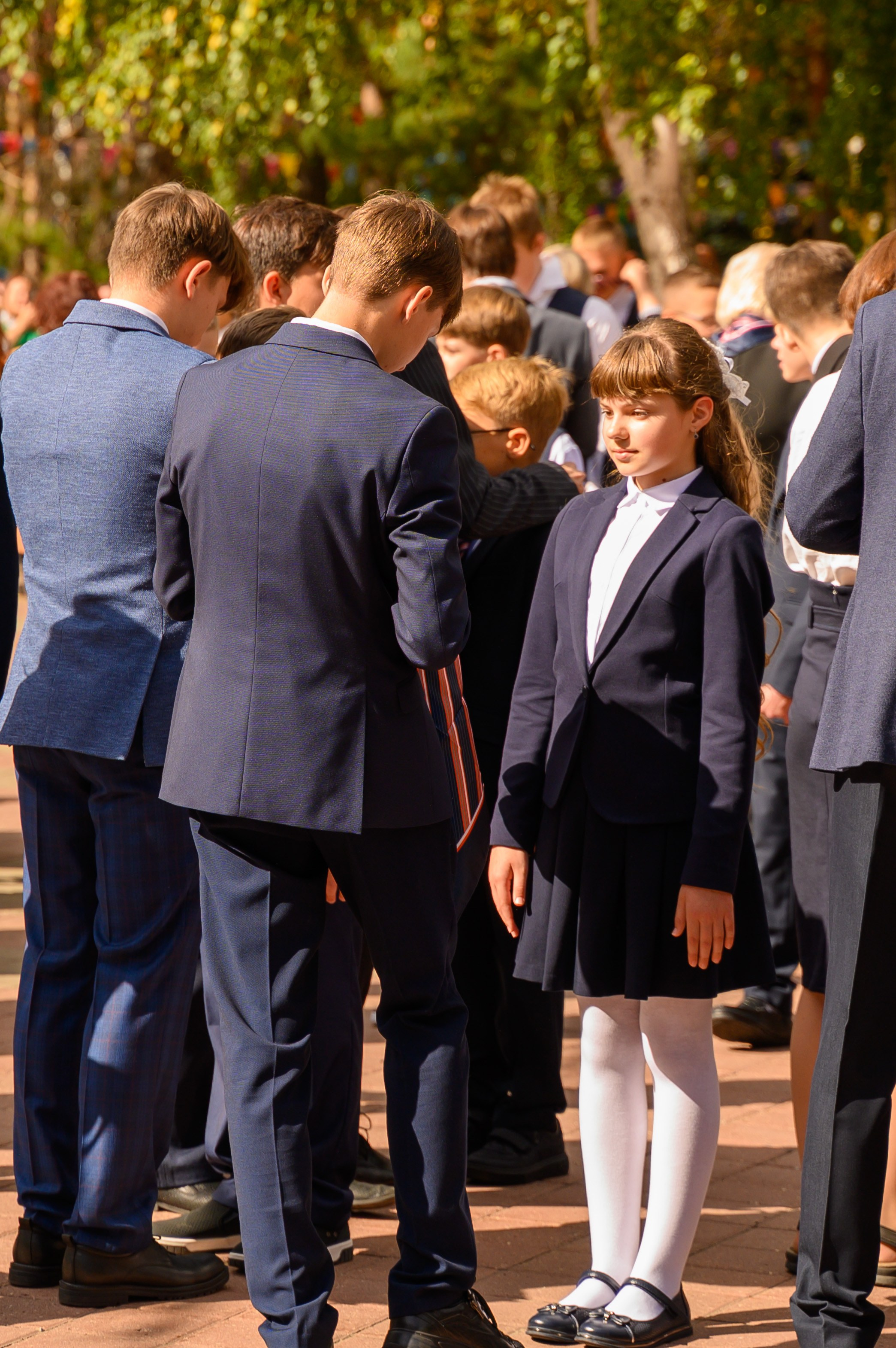 1 сентября линейка ФМШ. Фотограф новорожденных, семейный детский в Тюмени Татьяна Морозова