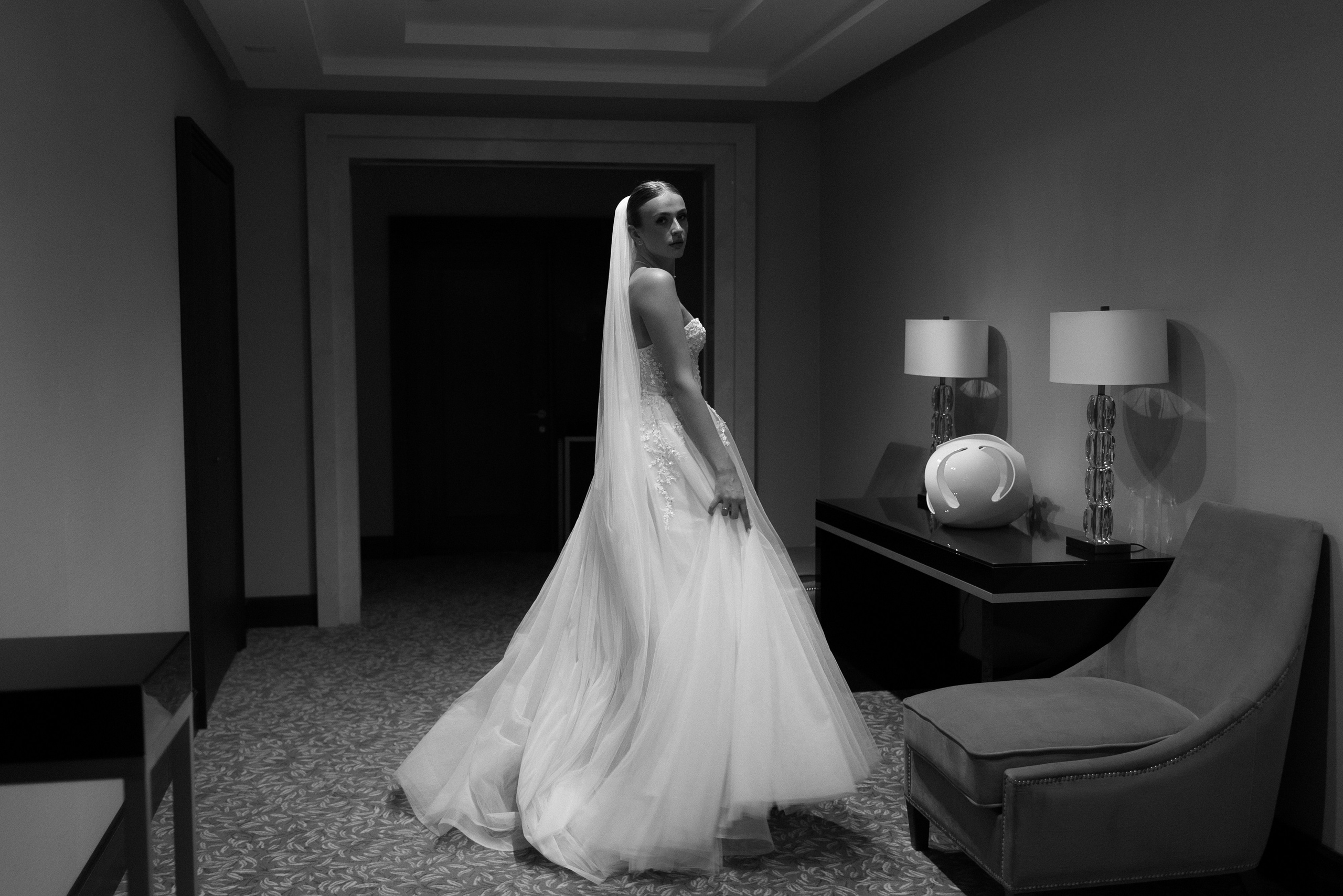 АРИНА И ЛЕША. ЧЕЛСИТИ. Свадебный и индивидуальный фотограф в Челябинске Евгения Негодяева