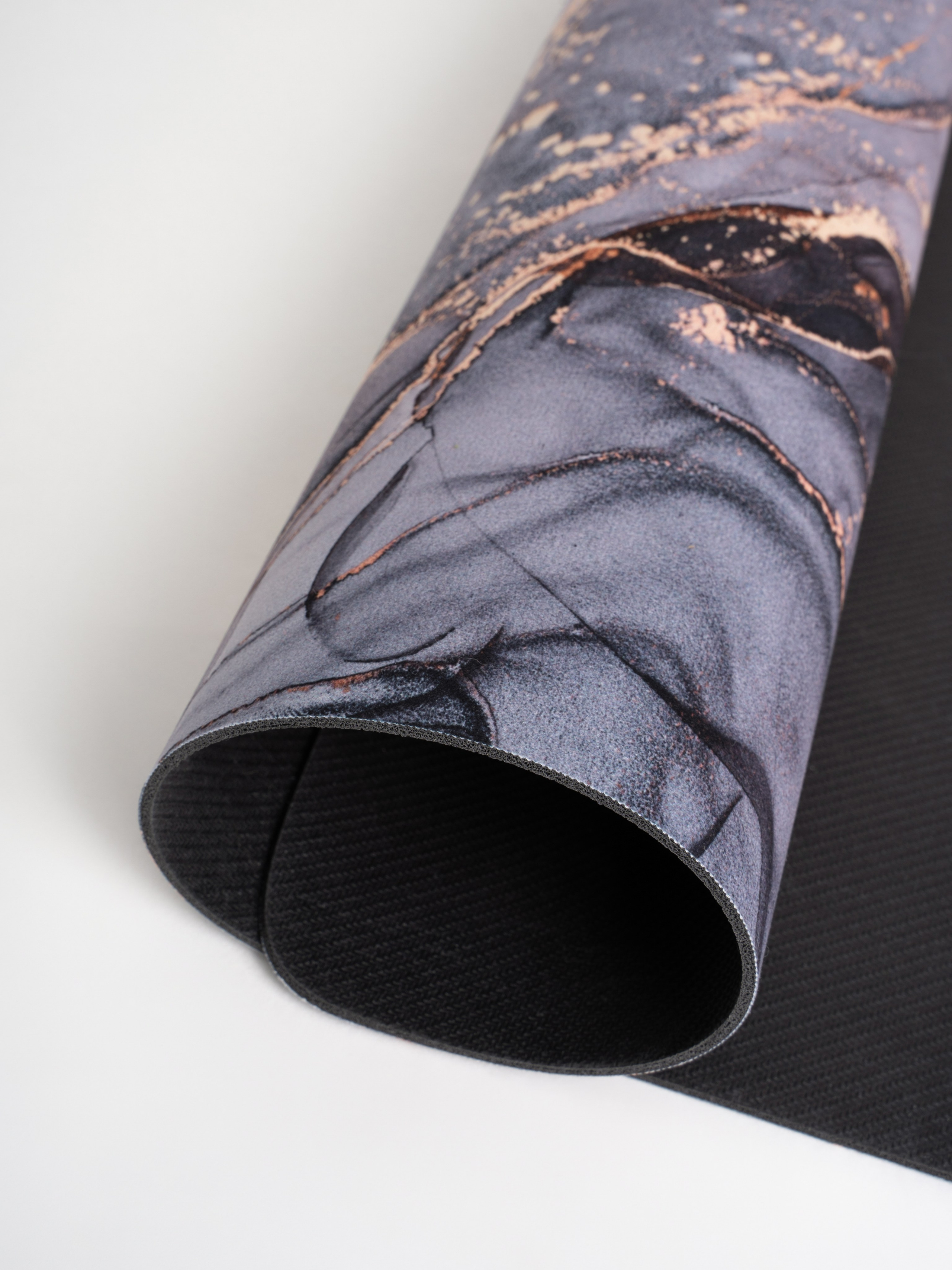 На белом фоне для каталогов. Фотограф и видеограф в Тольятти, Самаре Дёмина Мария