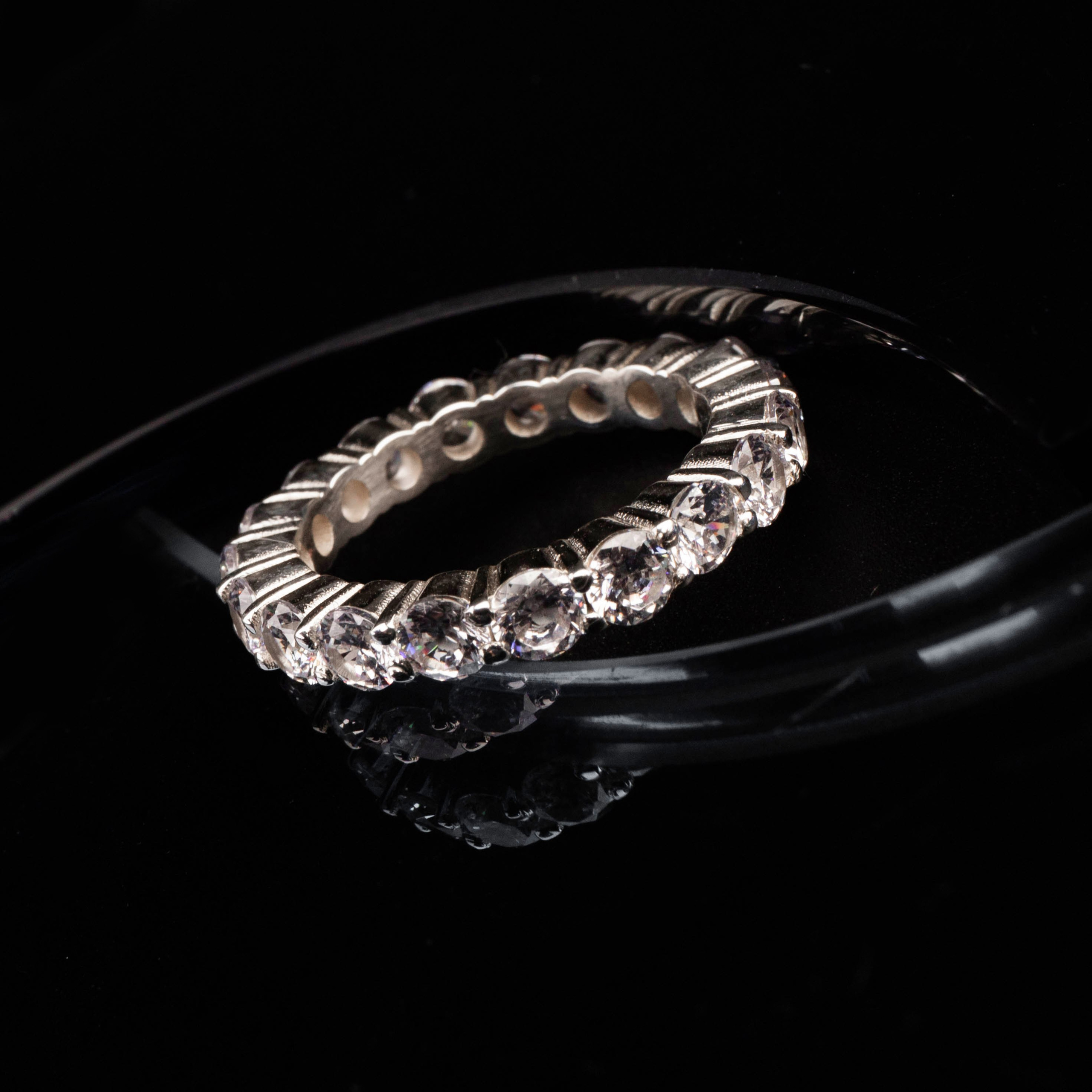 Ювелирные украшения. Предметный фотограф в Крыму Ольга Шестакова