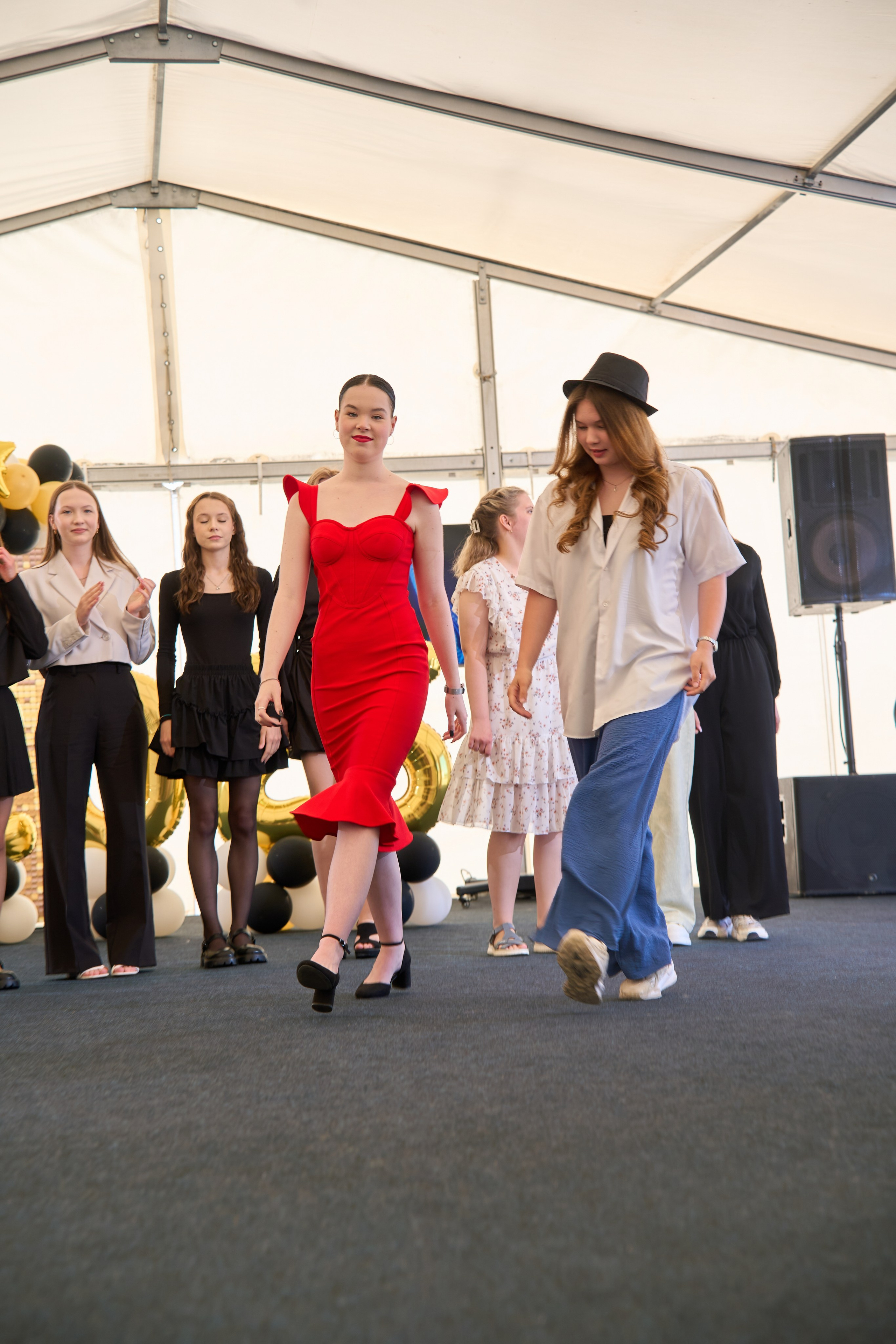 Выпускной 4 шк 9 класс Коматек. Фотостудия «Стрекоза»