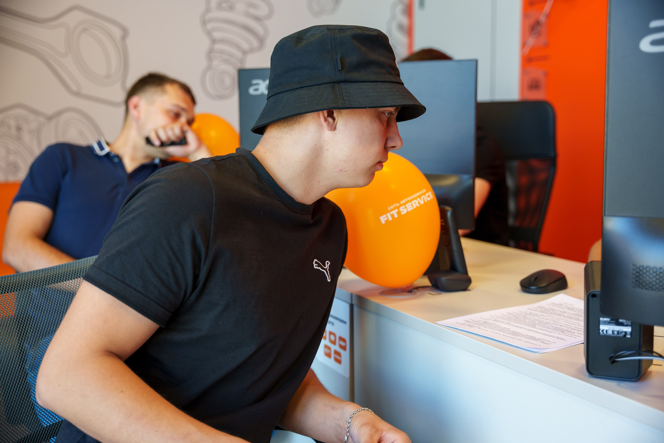 Интерьерная фотосъемка автосервиса Fit Service в Краснодаре — Профессиональная фотосъемка интерьера техцентра в Краснодаресеть СТО. Шедевры для Вас! Фотограф и Видеограф в Краснодаре Пахиев Руслан