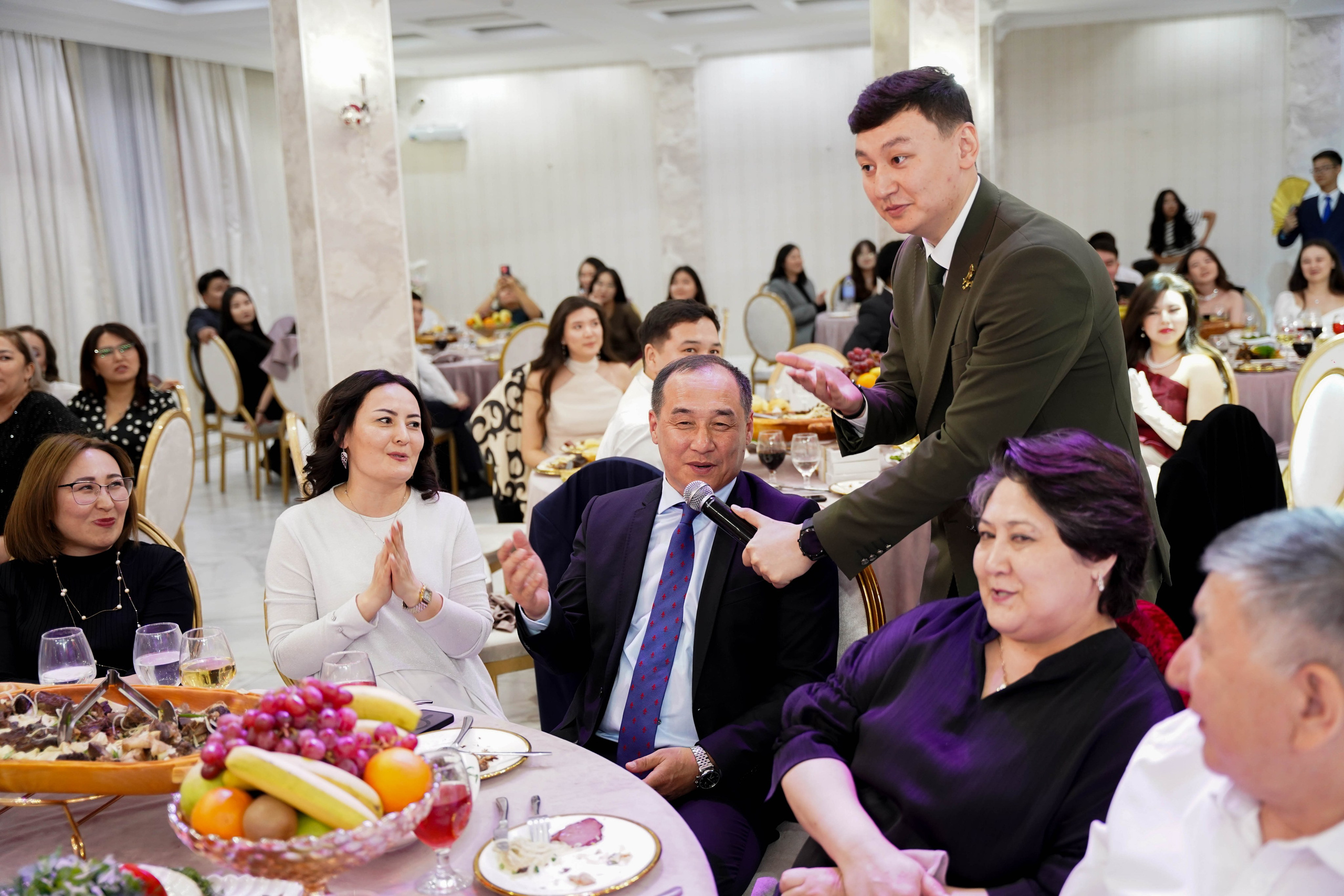 Dana uzatu. Фотограф Ернар Ержанов