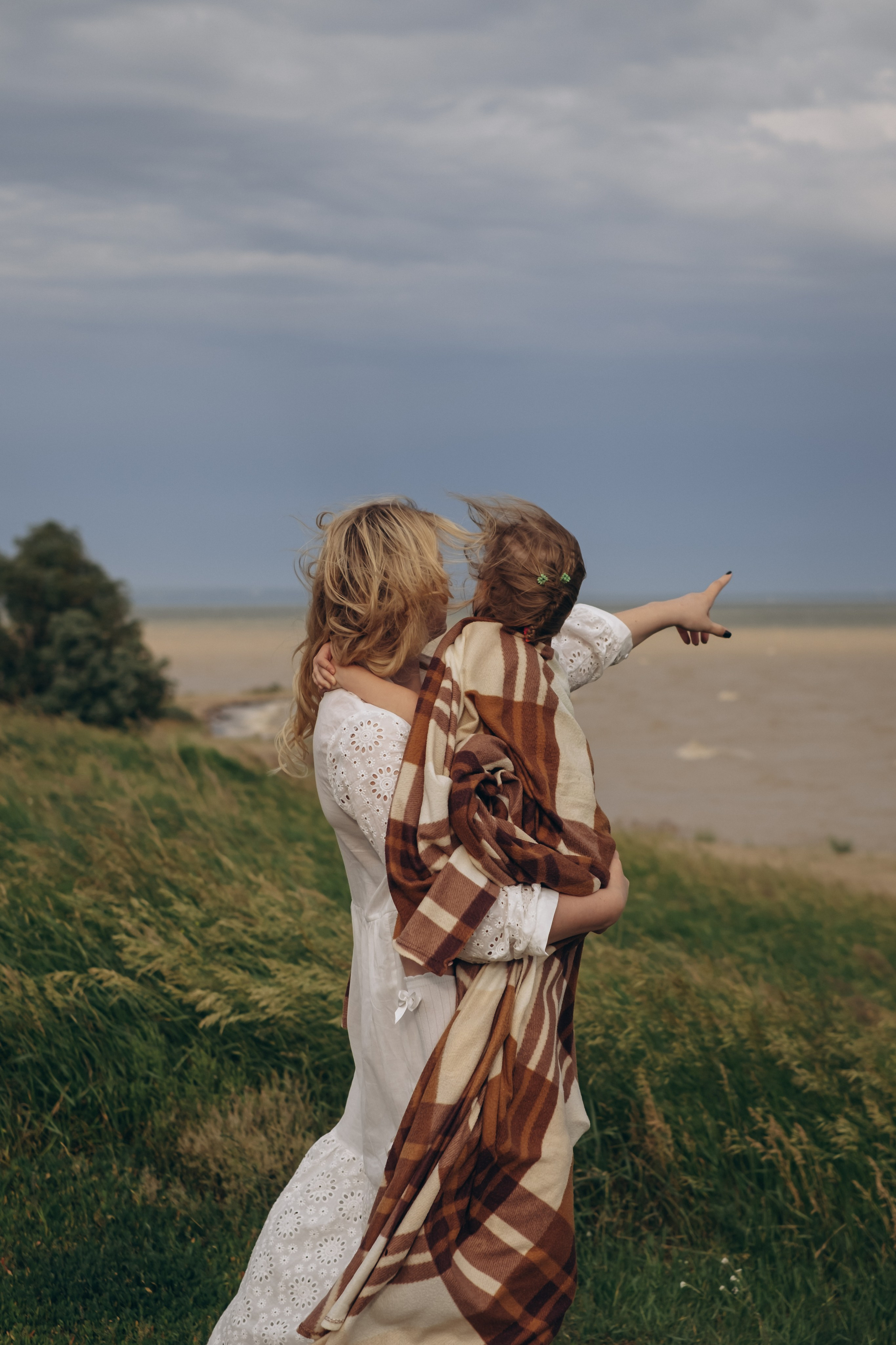 Прогулочная у моря. Мама и дочь. Фотограф Новосибирск Анна Рождественская