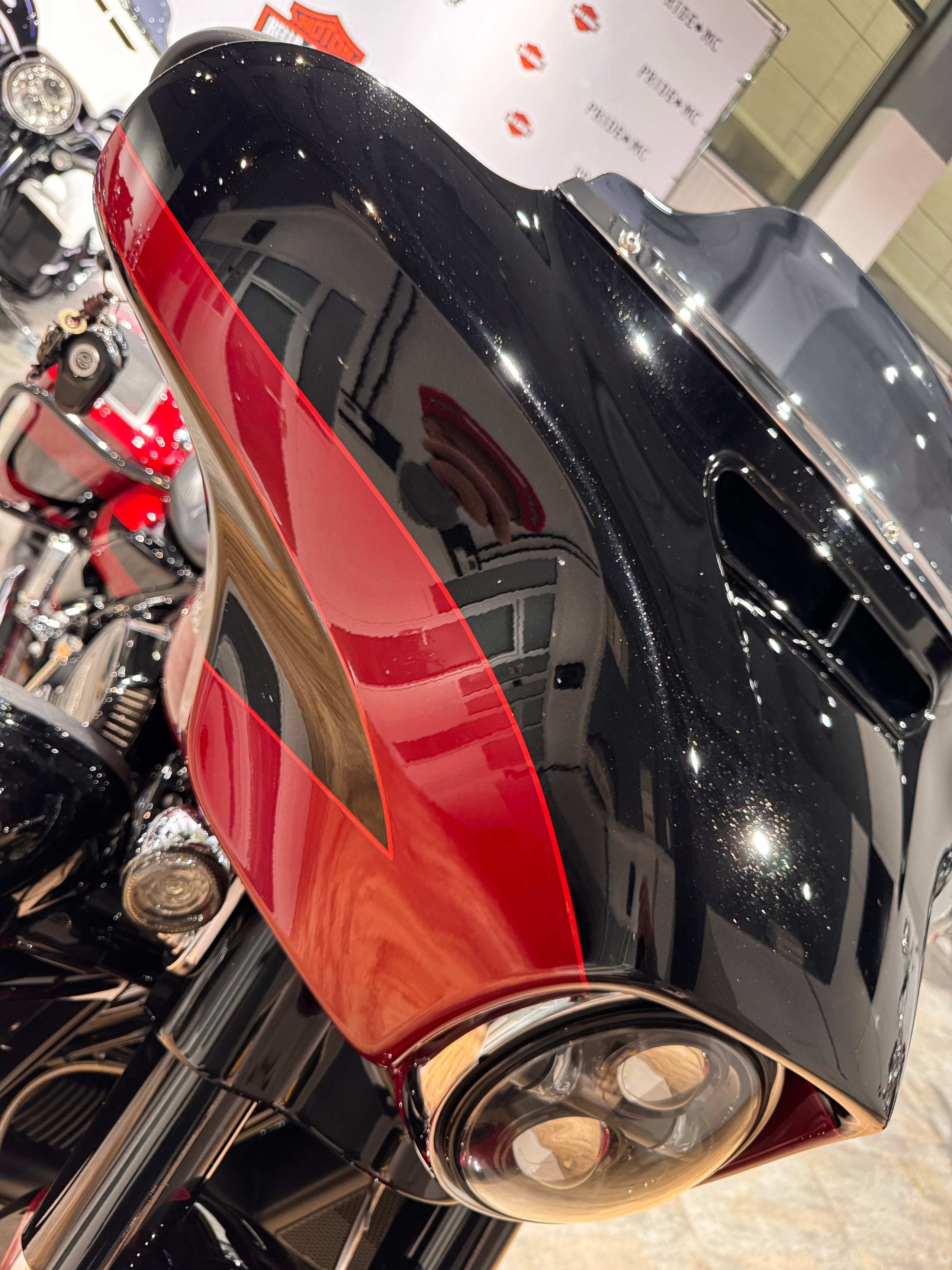 Купить Harley-Davidson 114 CVO Street Glide Special (Touring) — подробнее на сайте. Hello Davidson, Москва. Только хорошие мотоциклы…