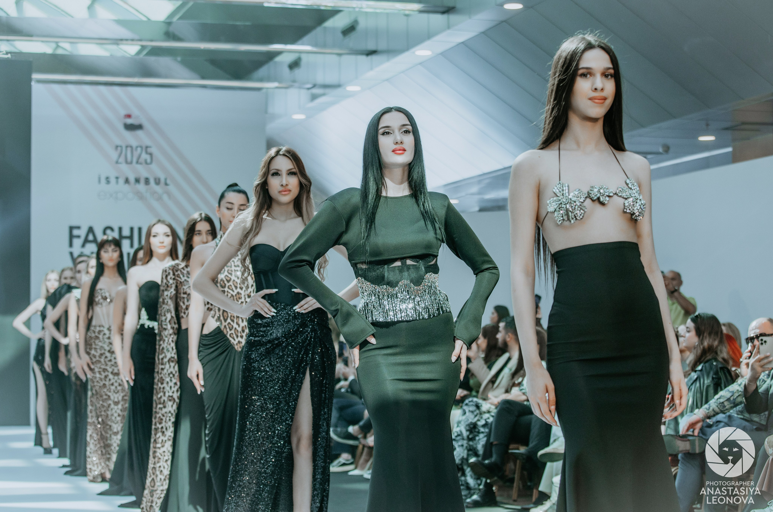 Fashion Week Türkiye [spring, 2025]. Anastasia Leonowa