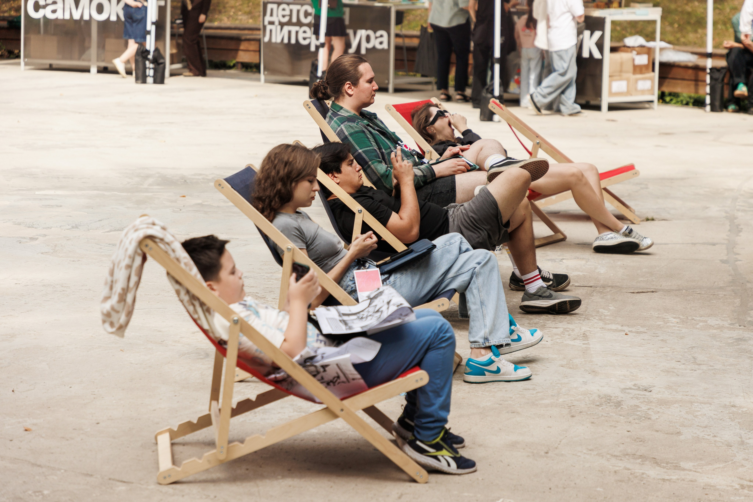 Книжный фестиваль «Смены» в Выксе 2025. Фотограф городских и семейных событий Артем Карпухин