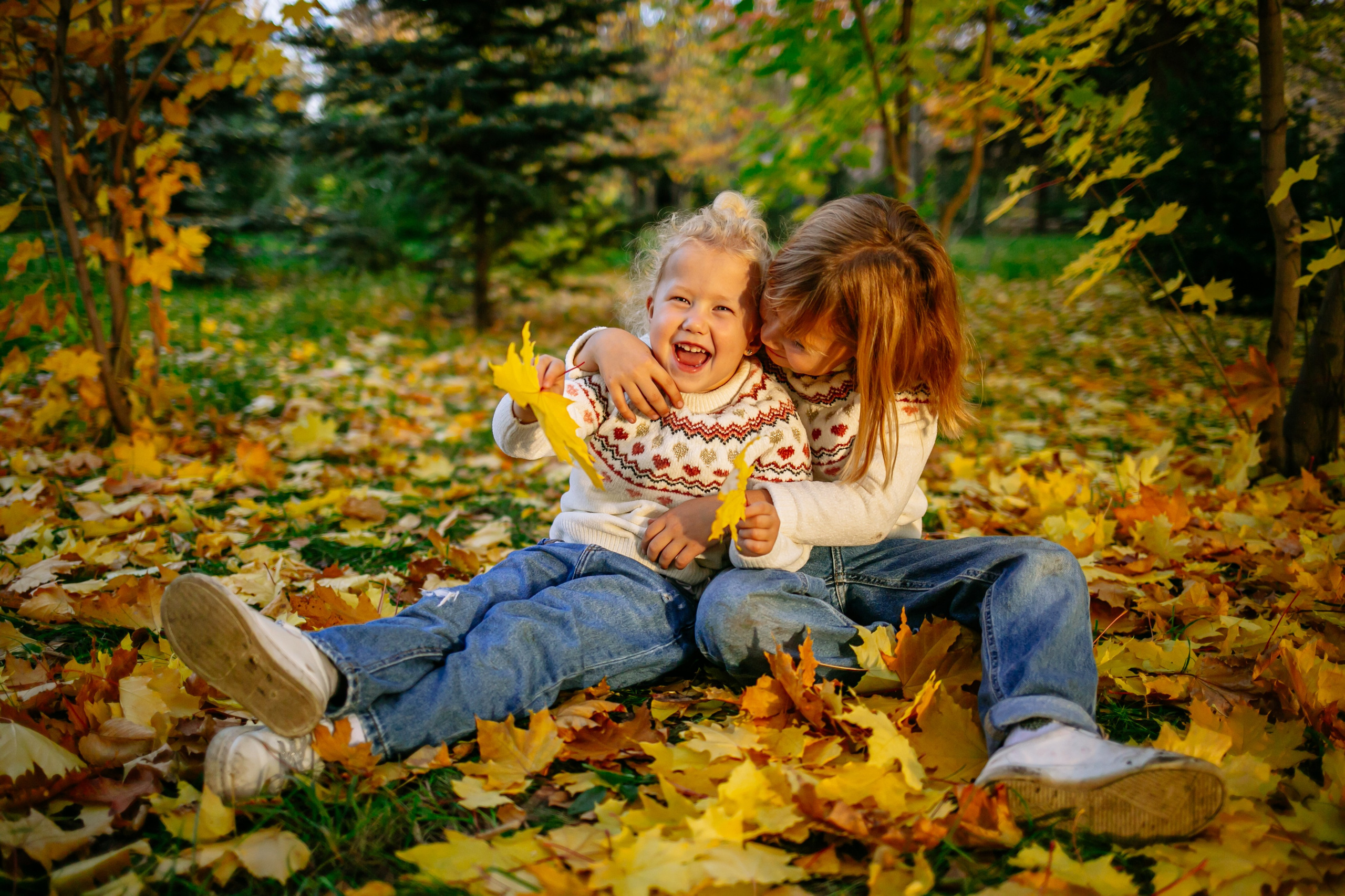 Юля, Анюта, Есения