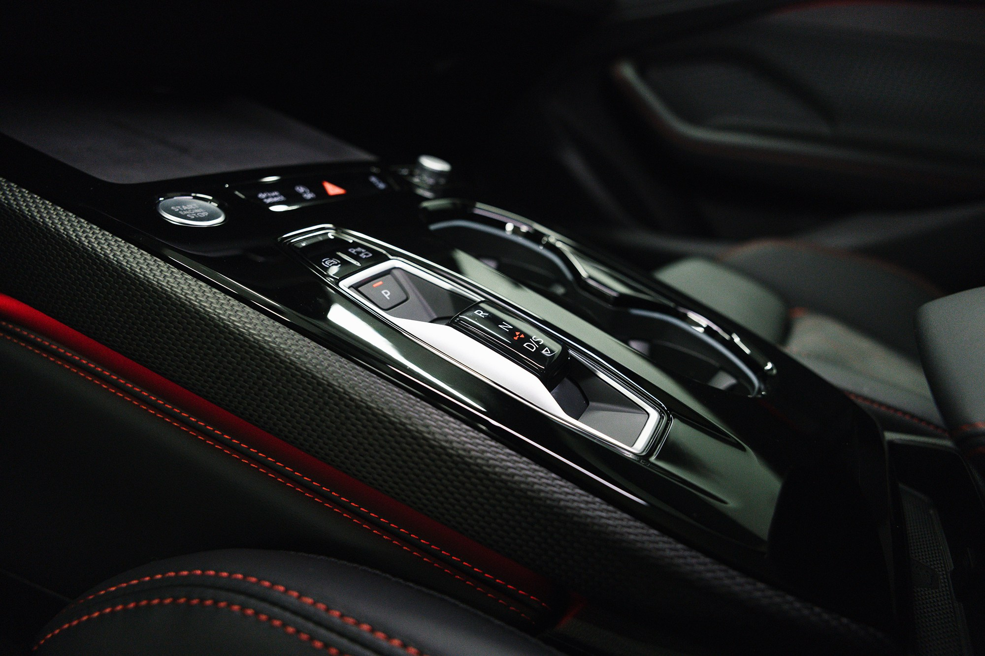 Audi A5  40 TFSI 2.0 quattro S tronic (204 л. с.). Автосалон «Х-Авто»