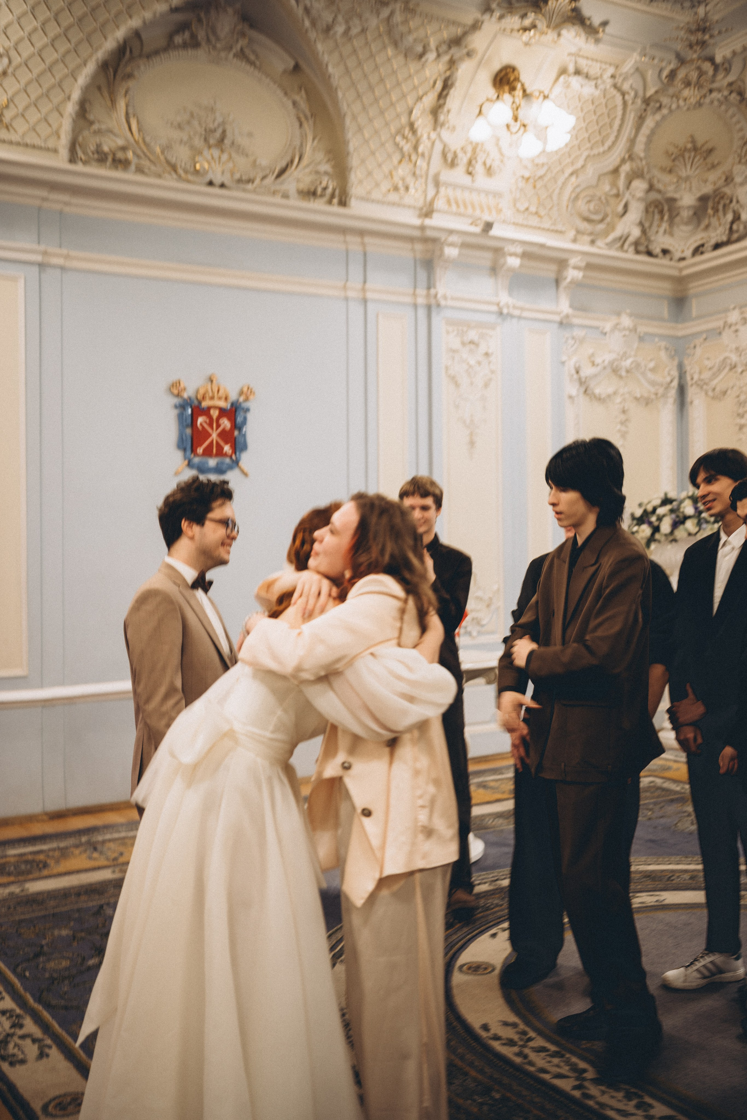 СВАДЕБНАЯ СЬЕМКА ВО ВТОРОМ ДВОРЦЕ С ГОСТЯМИ И ПРОГУЛКА В ТАВРИЧЕСКОМ САДУ. Профессиональный фотограф, Санкт-Петербург — Виктория Богомолова