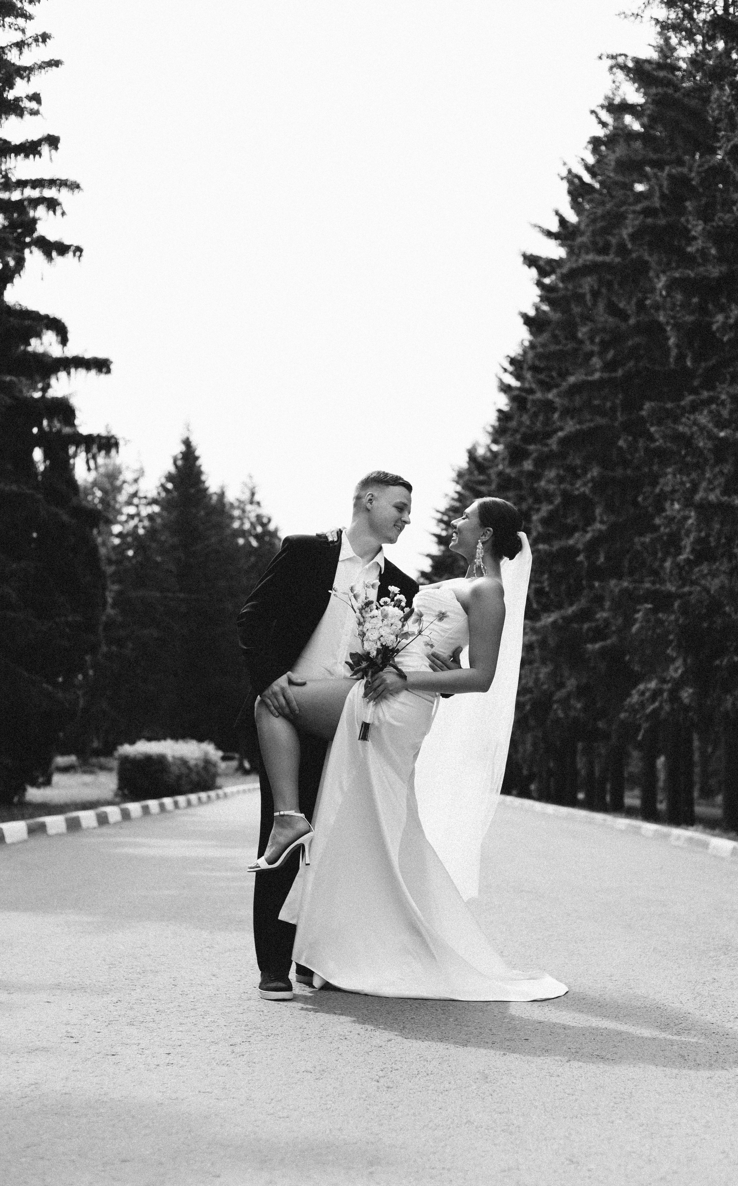 Нежные мгновения свадьбы: Семён и Вероника. Фотограф Семён Гнеушев