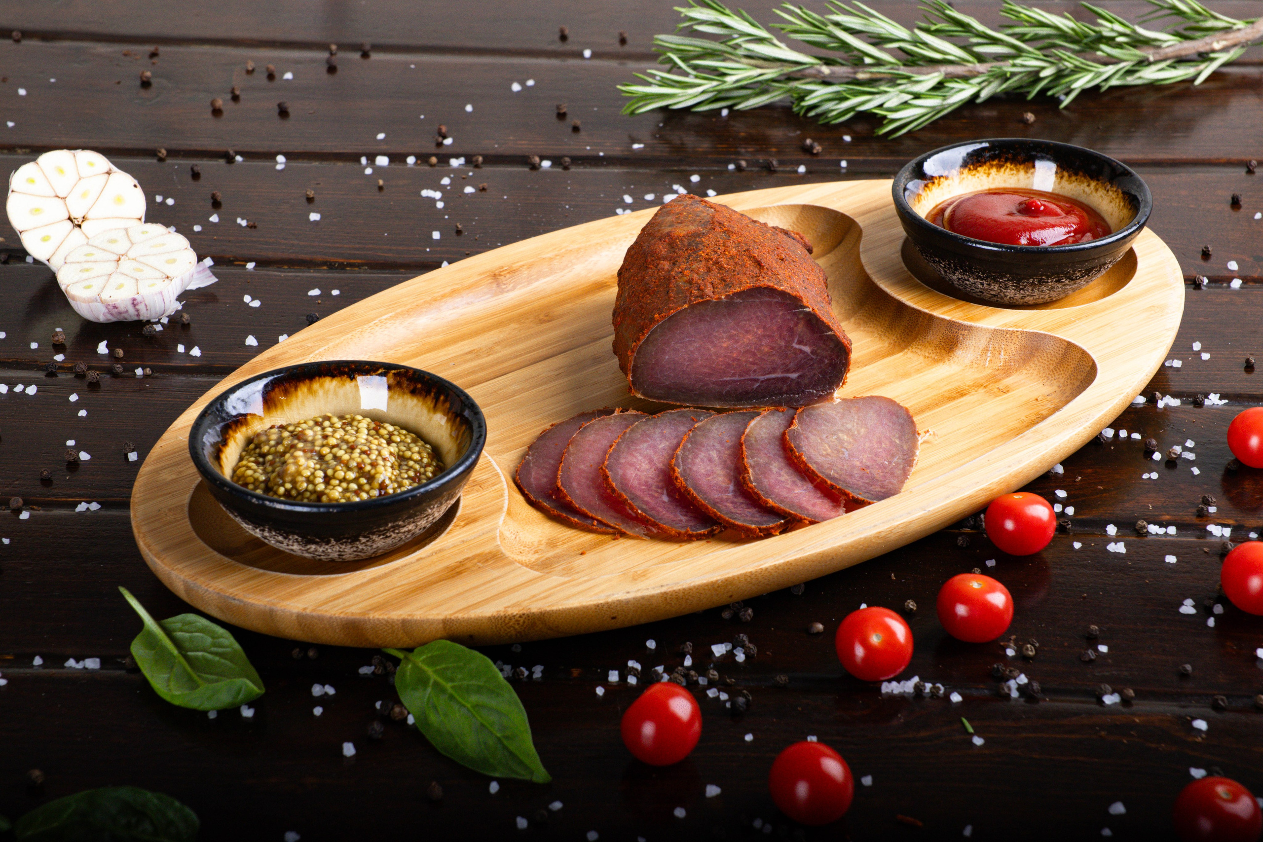 Фуд — съемка для производства колбасной продукции в г. Шахты — «Невский». Фотограф Александр Радионов | Профессиональная фуд — фотосъёмка в Ростове‑на‑Дону