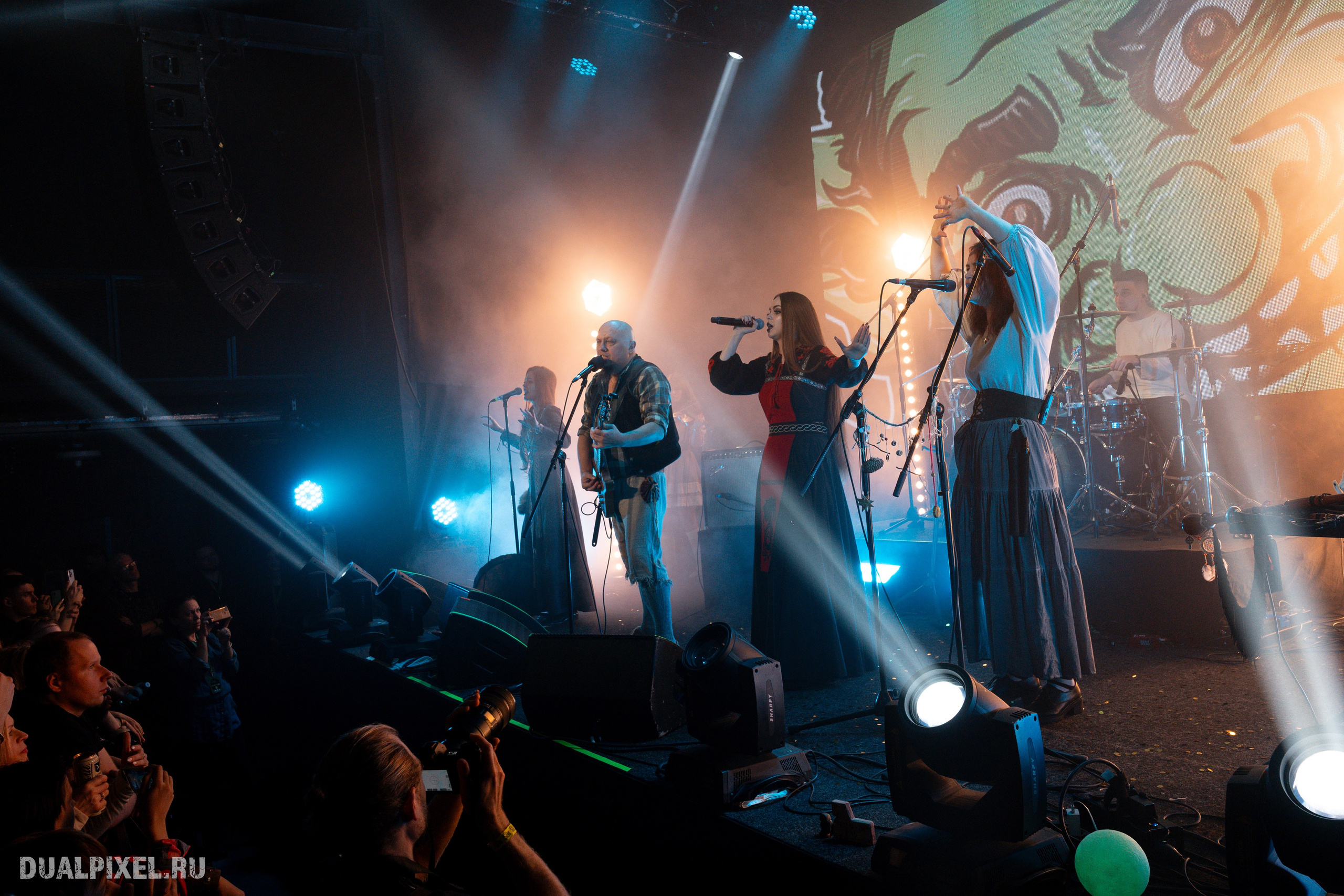 Тролль гнёт ель. Магия музыки в кадре: Концертная Фотография