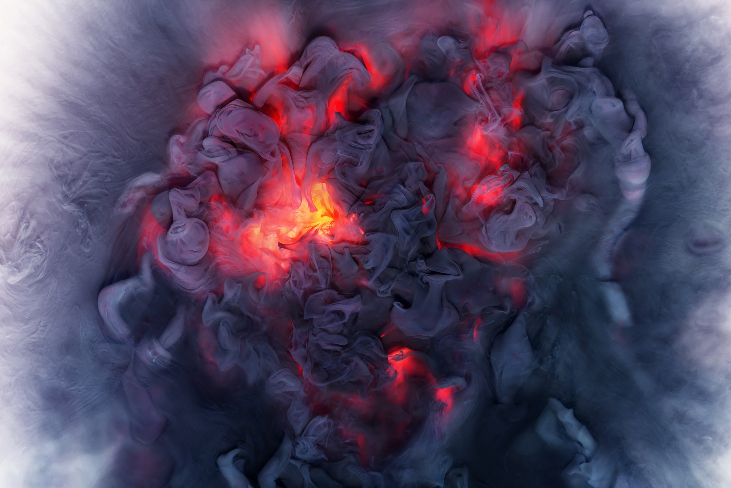 Краска в воде. Скульптуры из воды Сергея Толмачева