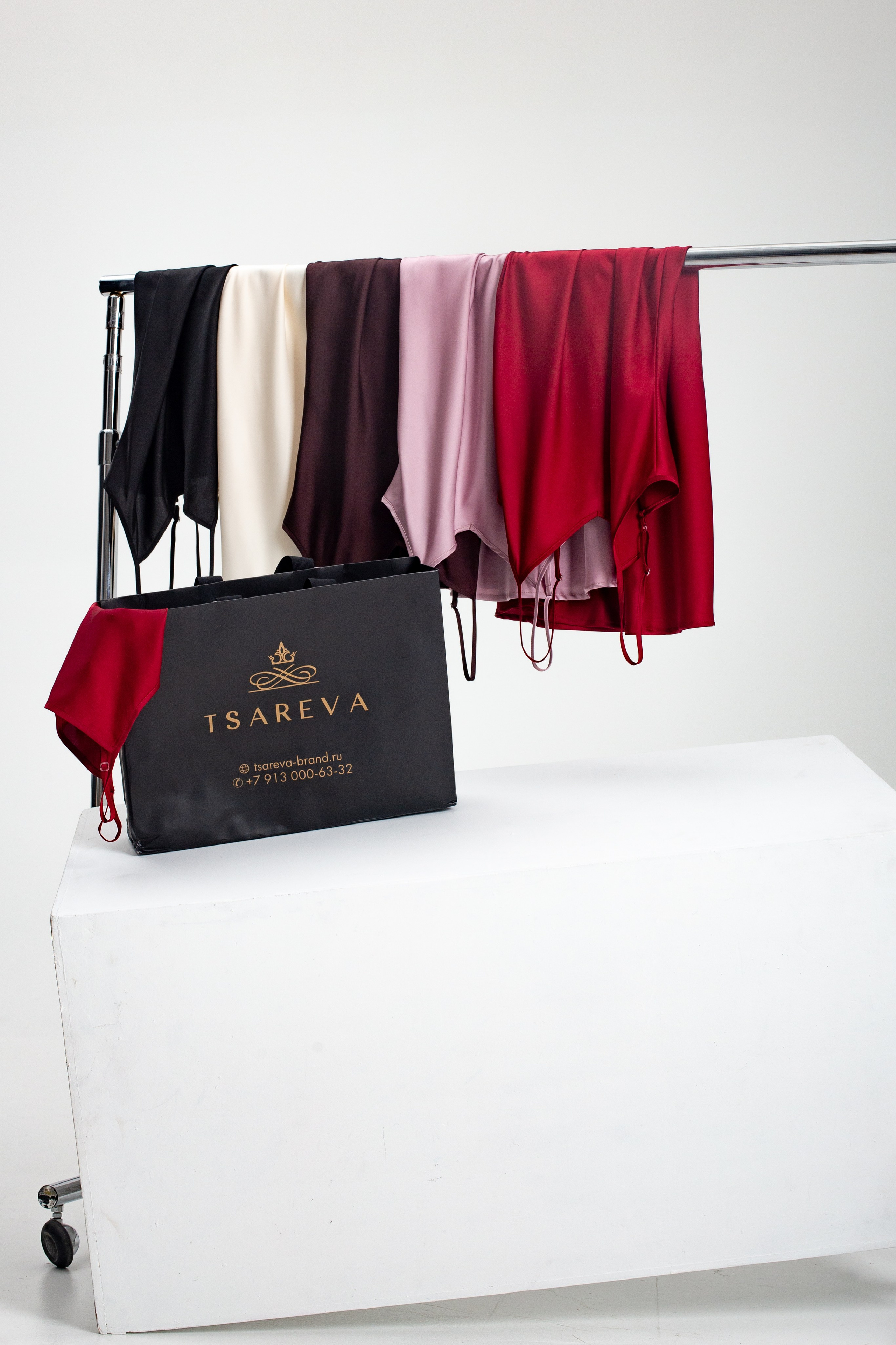 Одежда. Предметный и женский фотограф в Новосибирске