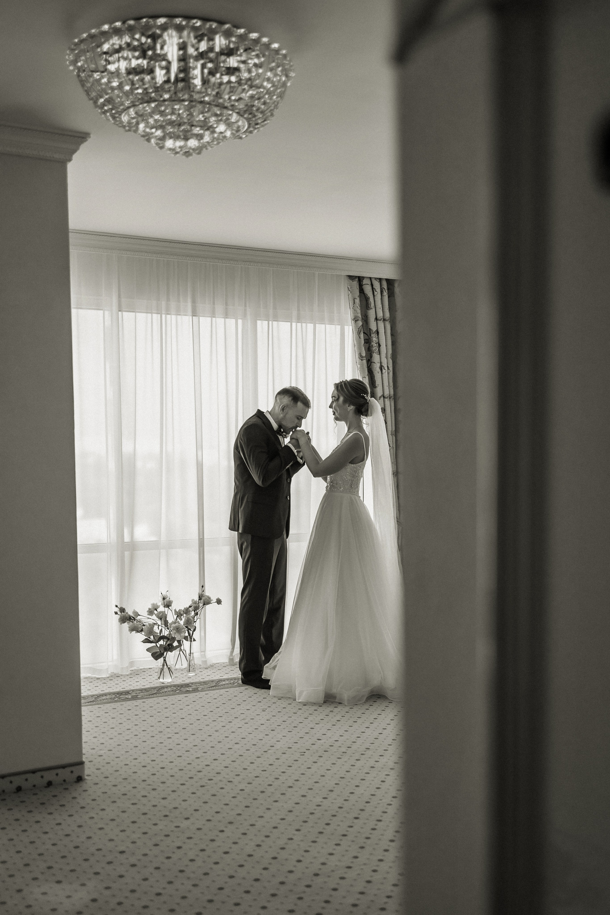 Свадебная прогулка Екатерины и Евгения. Свадебная фотография. Арина Рубах