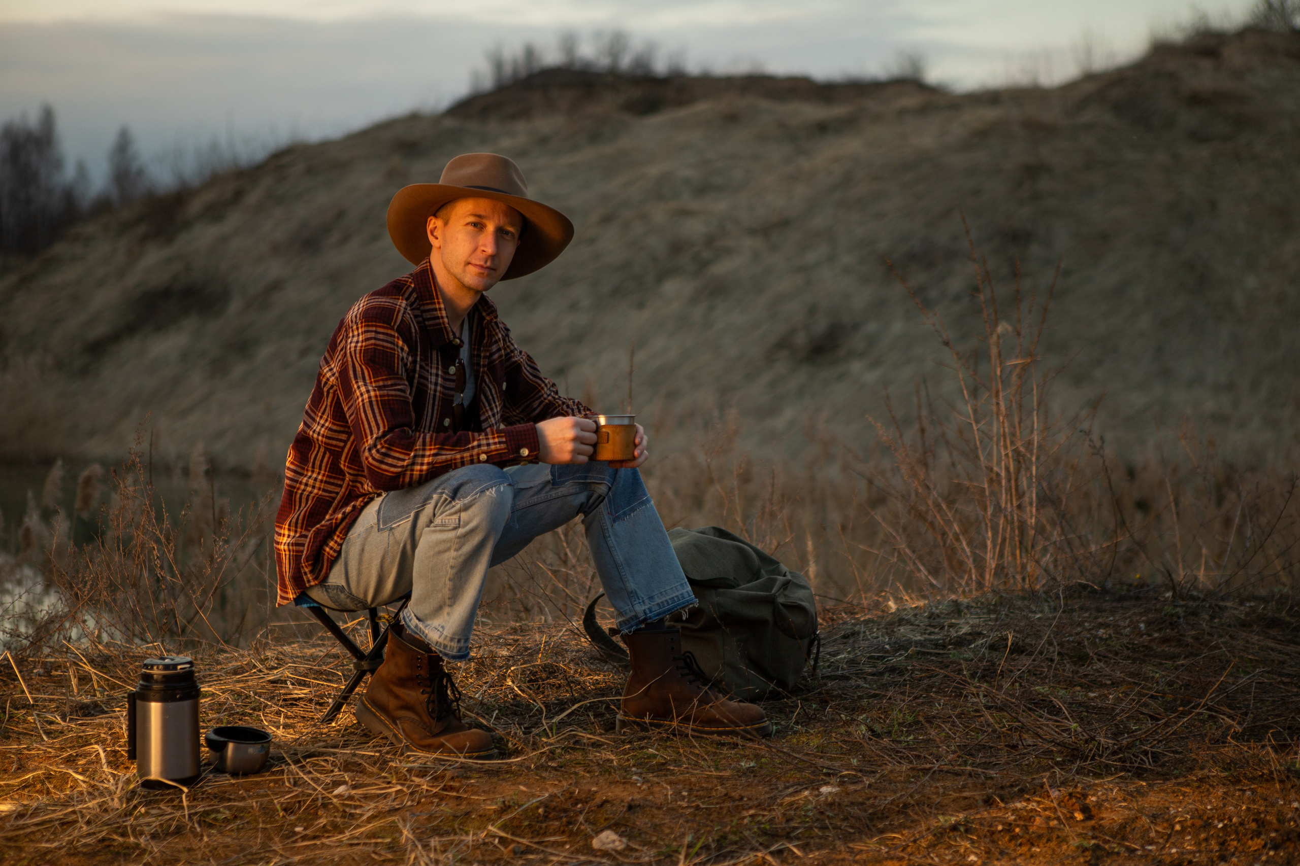Мужская фотосессия на природе в Подмосковье. Атмосферный мужской портрет