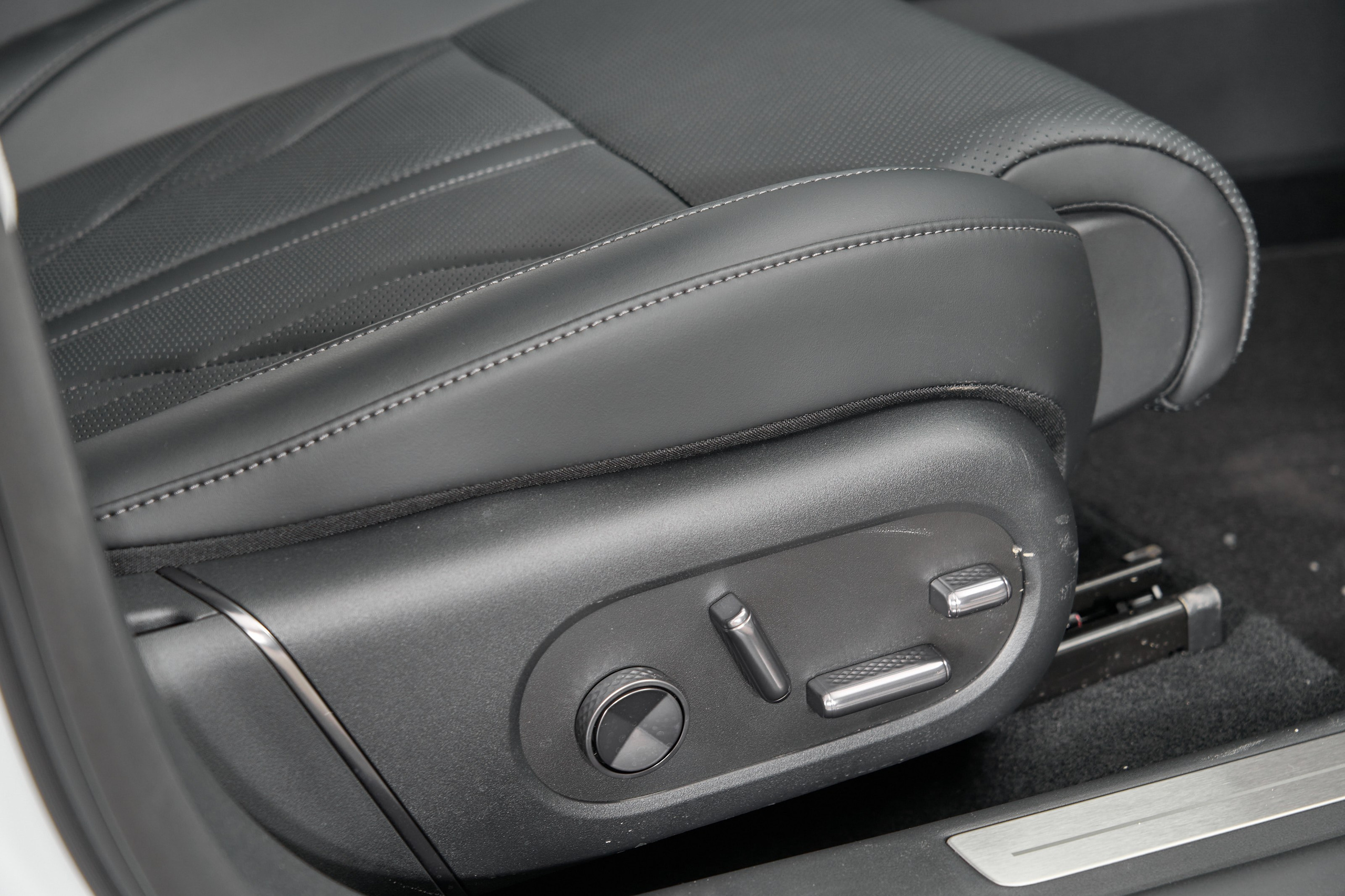 Zeekr 007_1. Фотограф Николай Прокофьев модельные тесты в Москве