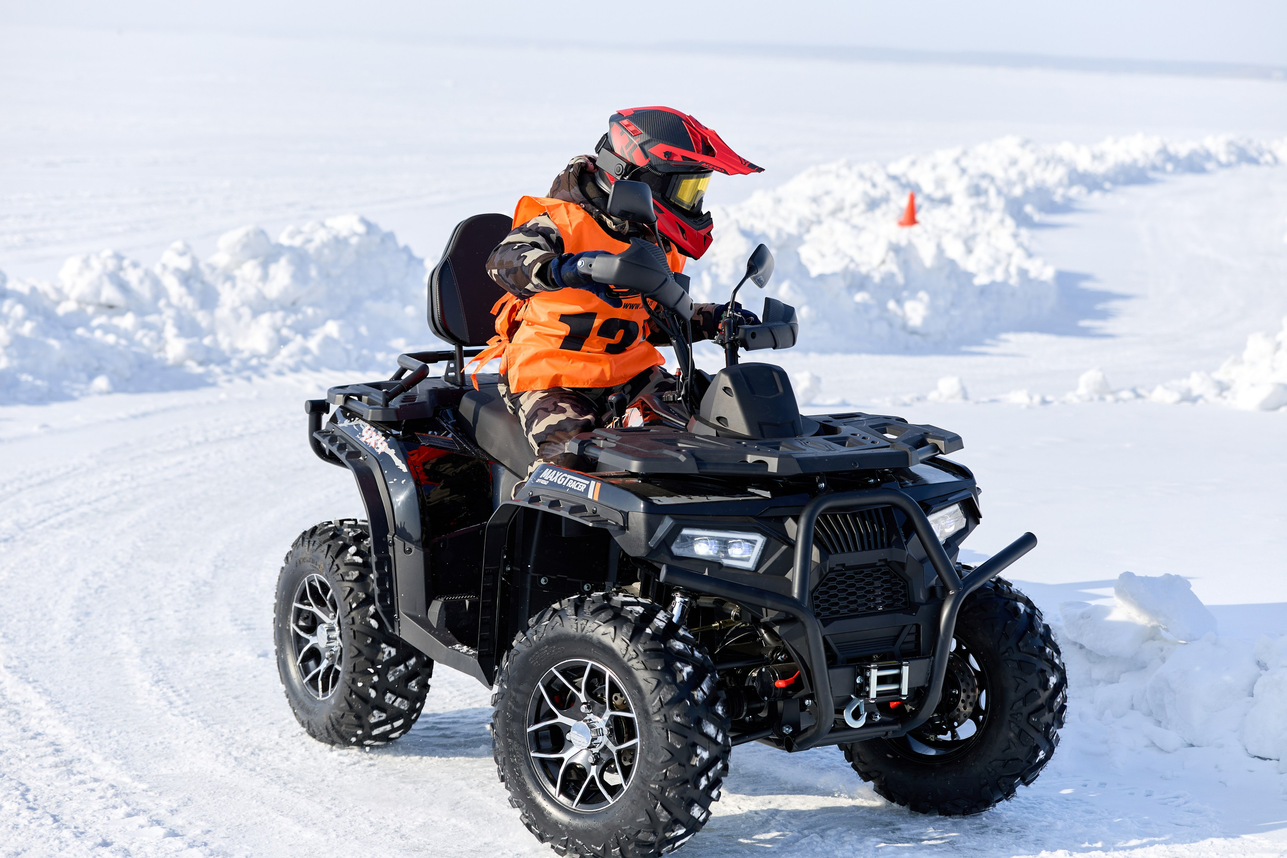 Топим Лёд — 2026. Соревнования на квадроциклах. Фотограф в Новосибирске Алена Скокова