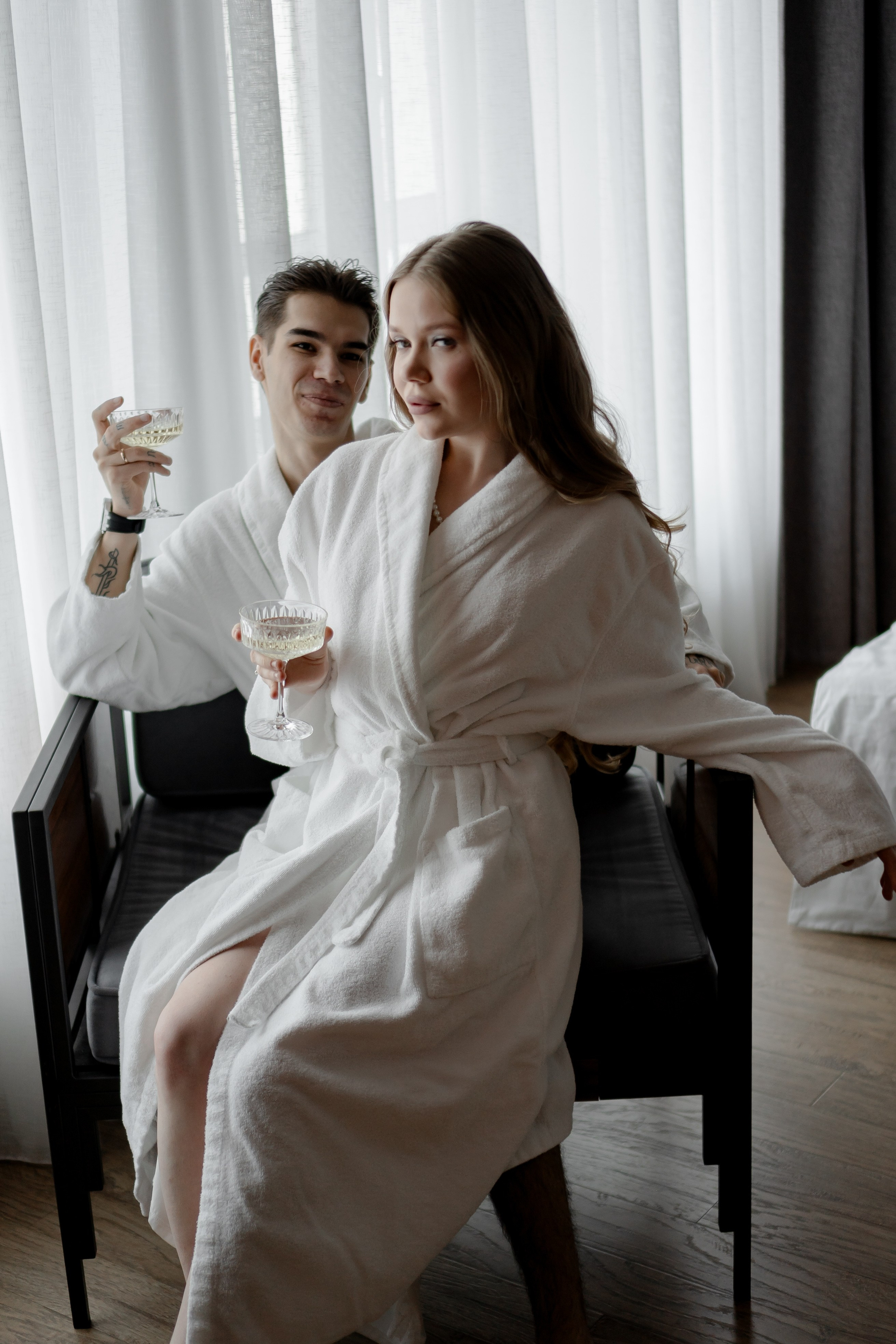 СВАДЕБНАЯ СЬЕМКА СБОРОВ В ОТЕЛЕ И ВЫЕЗД НА ЦЕРЕМОНИЮ (СНЯТО В СИБИРЕ В НИЖНЕВАРТОВСКЕ). Профессиональный фотограф, Санкт-Петербург — Виктория Богомолова