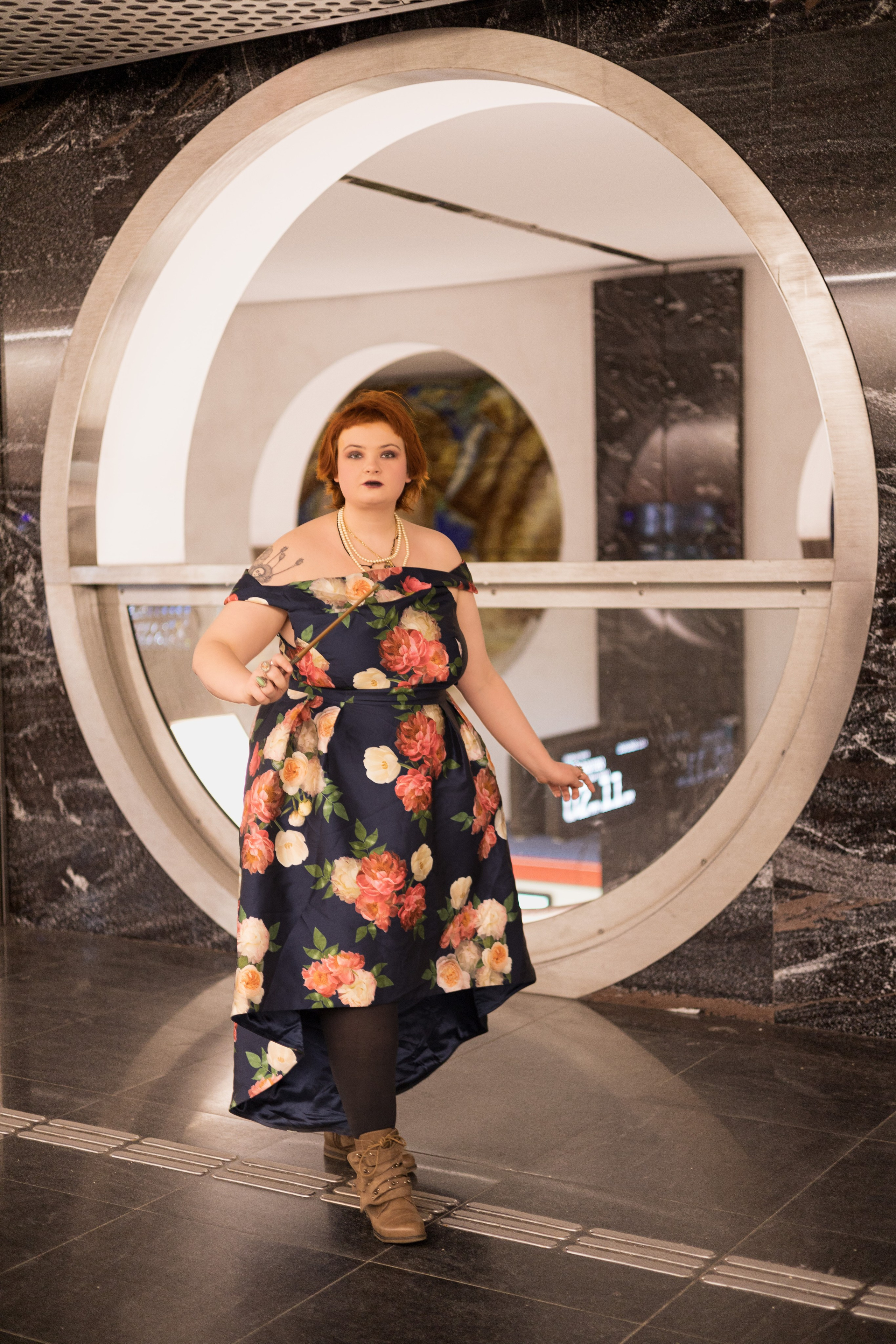 Фея в Московском метро. ФОТОГРАФ МОСКВА ЮЛИЯ ИБРАГИМ