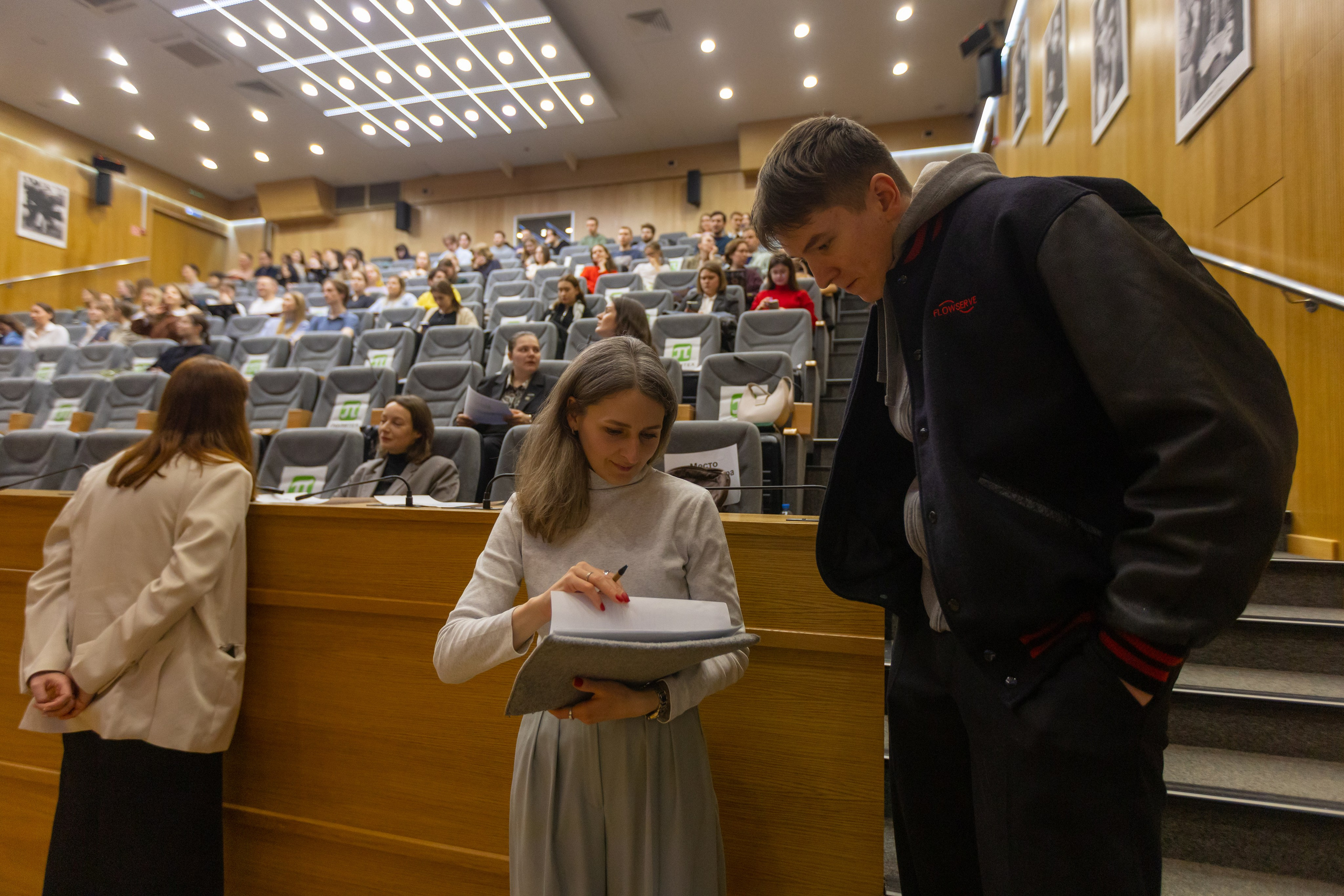 «АРЕХ. РетроПерспектива». Лекция Сергея Сенкевича в Политехе. Евгений Матвеев — фотограф в Санкт-Петербурге