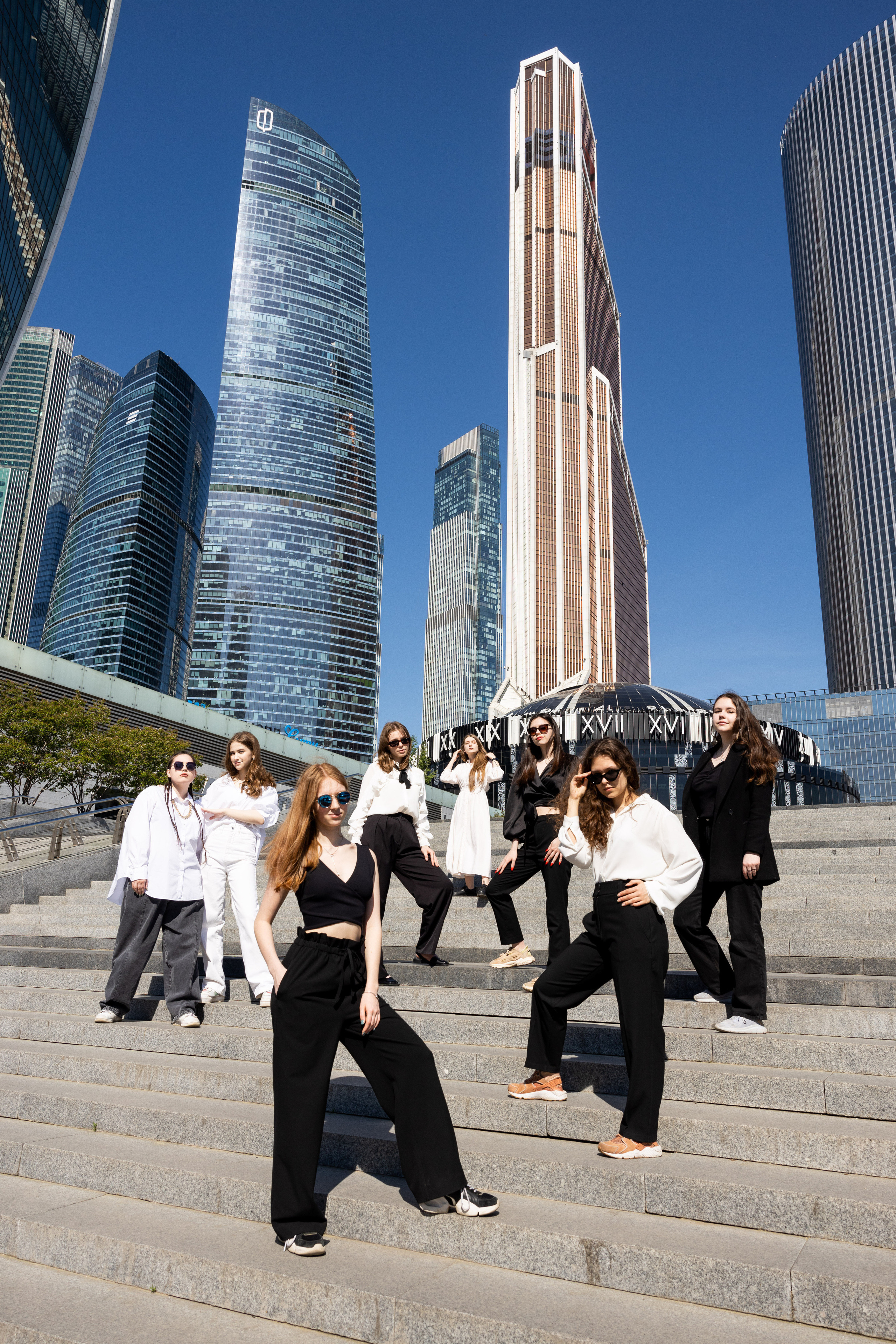 Школа ЦПМ класс 11К. Выпускные фотоальбомы в Коломне. Валерий и Светлана Щавелевы